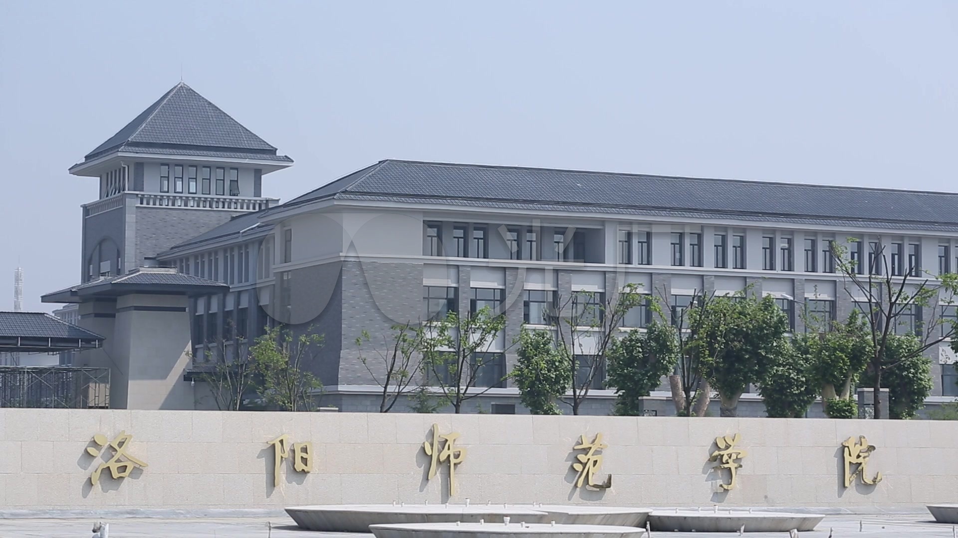 洛阳师范学院大门口_1920x1080_高清视频素材下载(:)