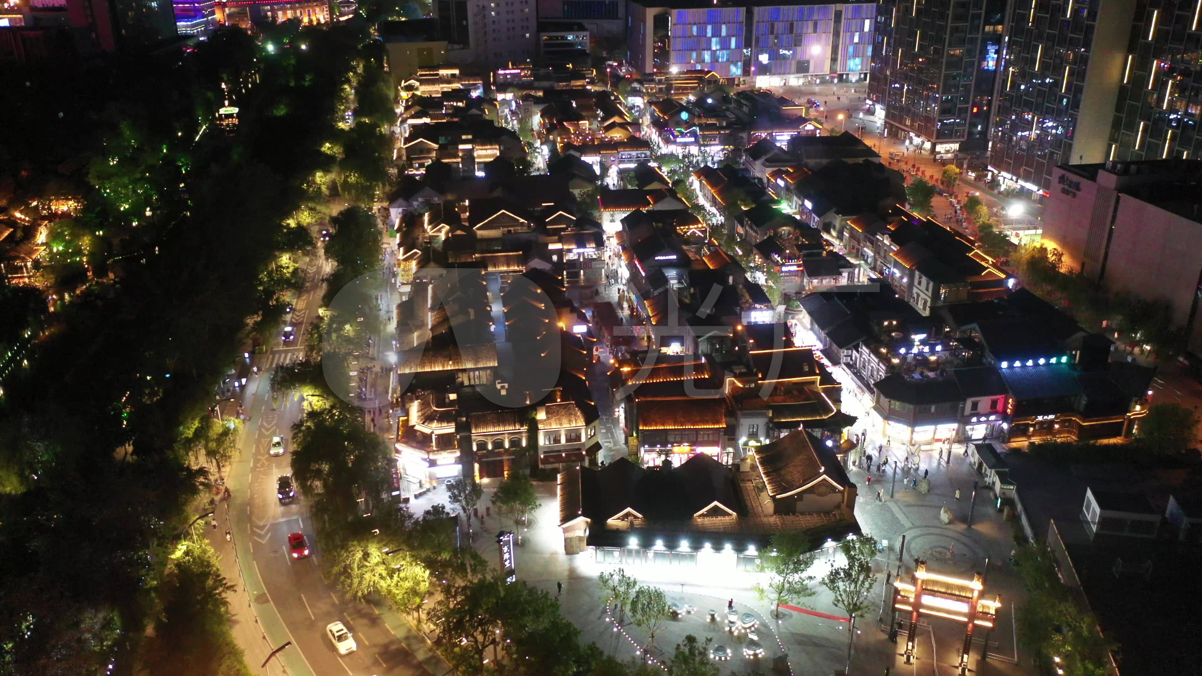 山东济南航拍宽厚里夜景_3840x2160_高清视频素材下载(编号:4556689)