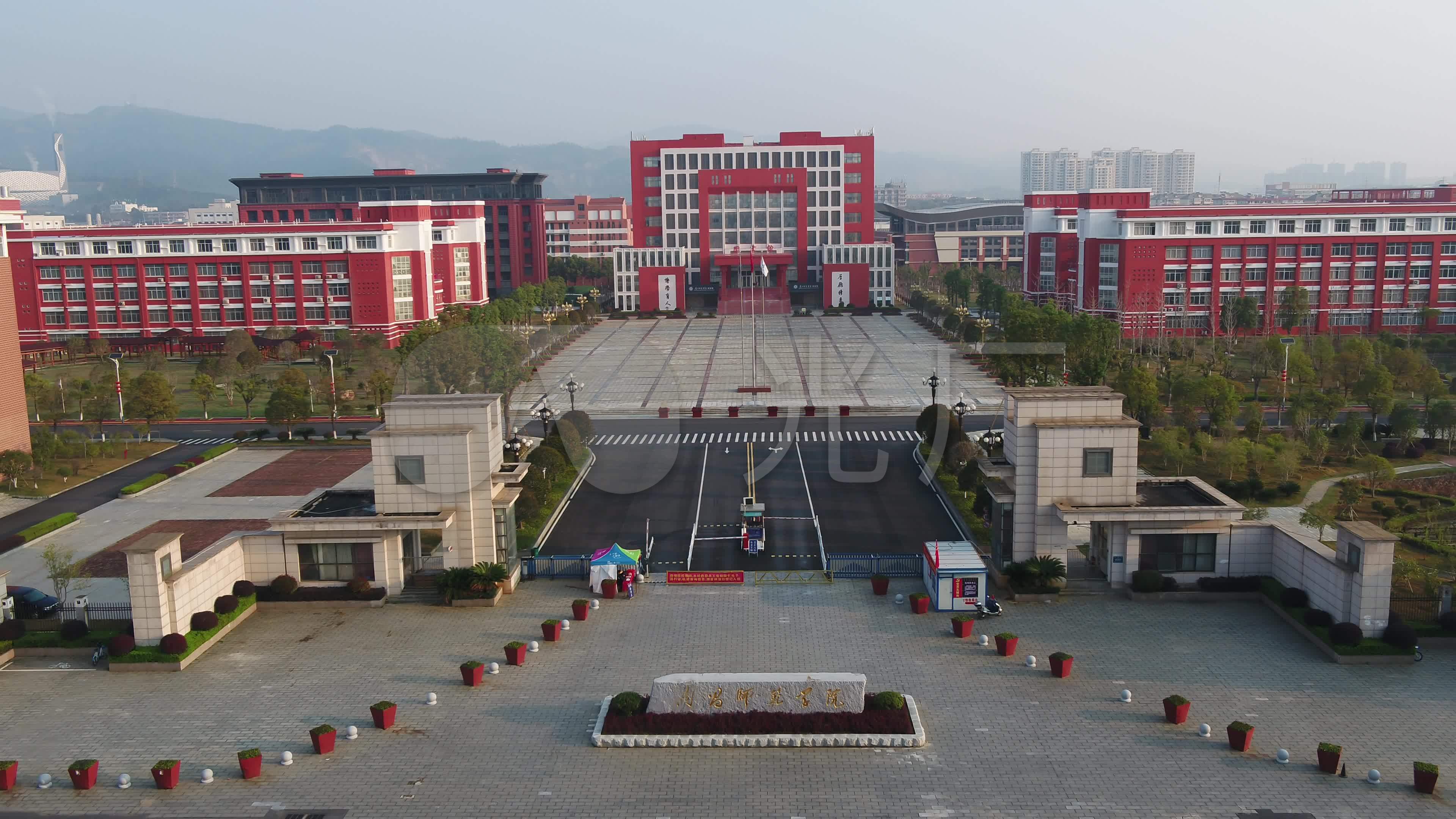 南昌理工学院校园航拍