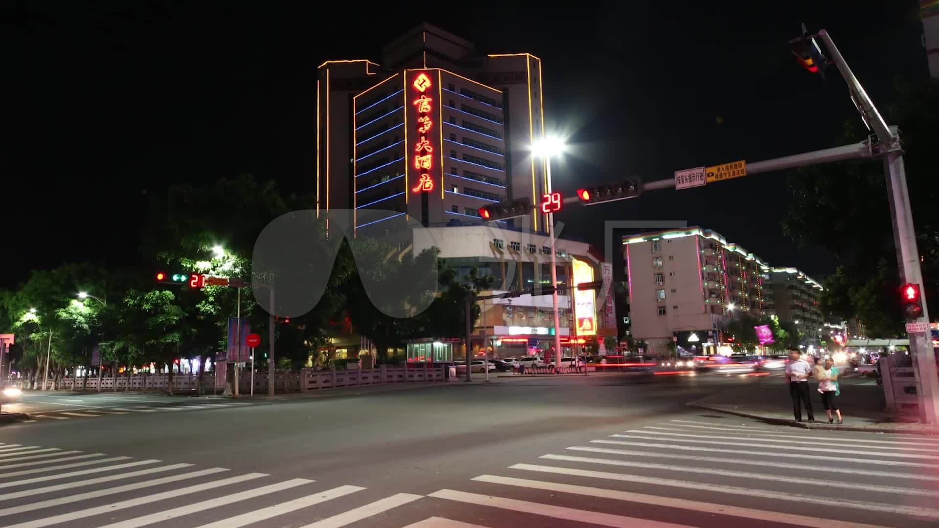 博罗县城十字路热闹夜景车流人流灯光108
