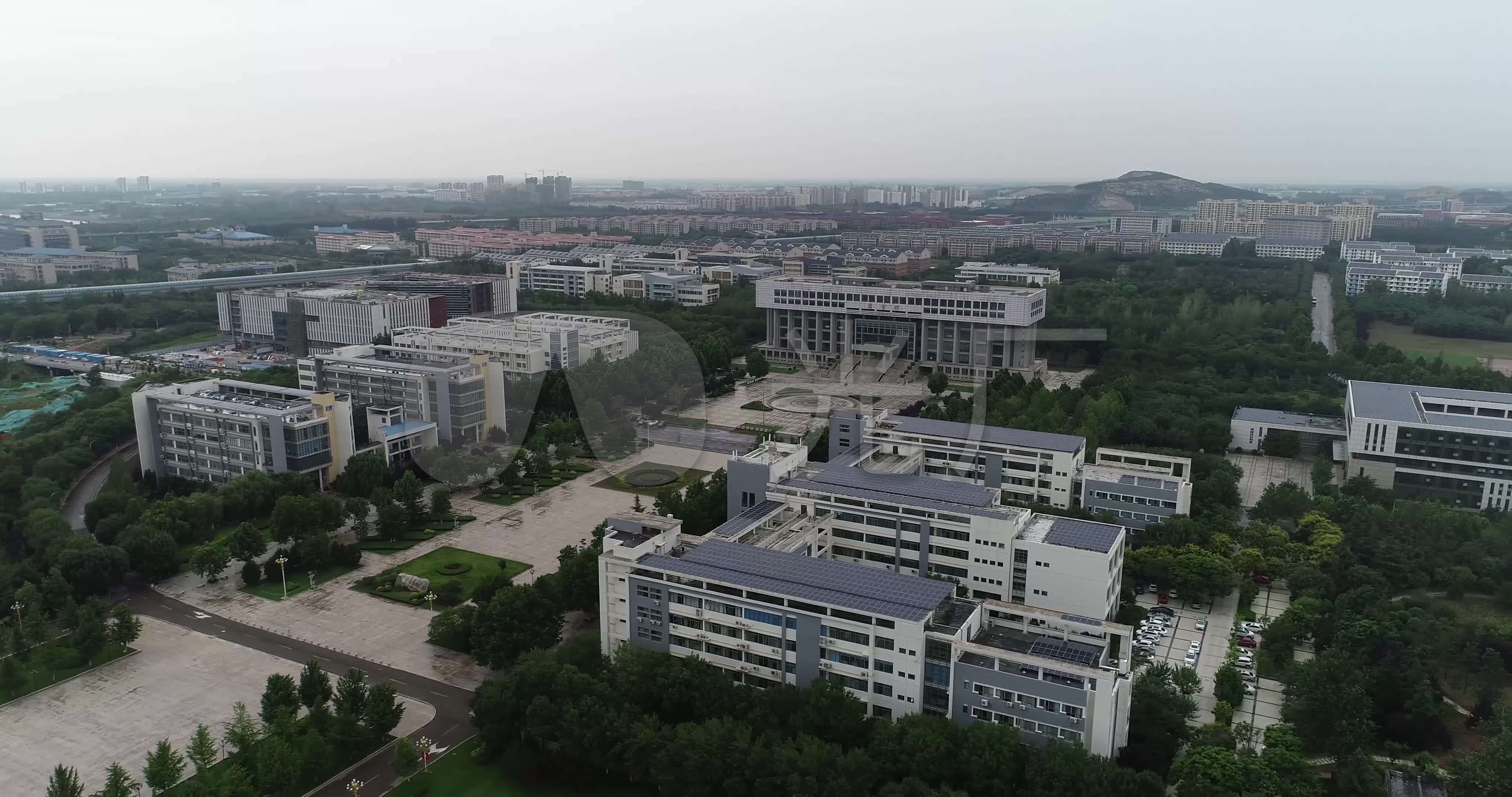 4k航拍长清大学城齐鲁工业大学雨后小桥校