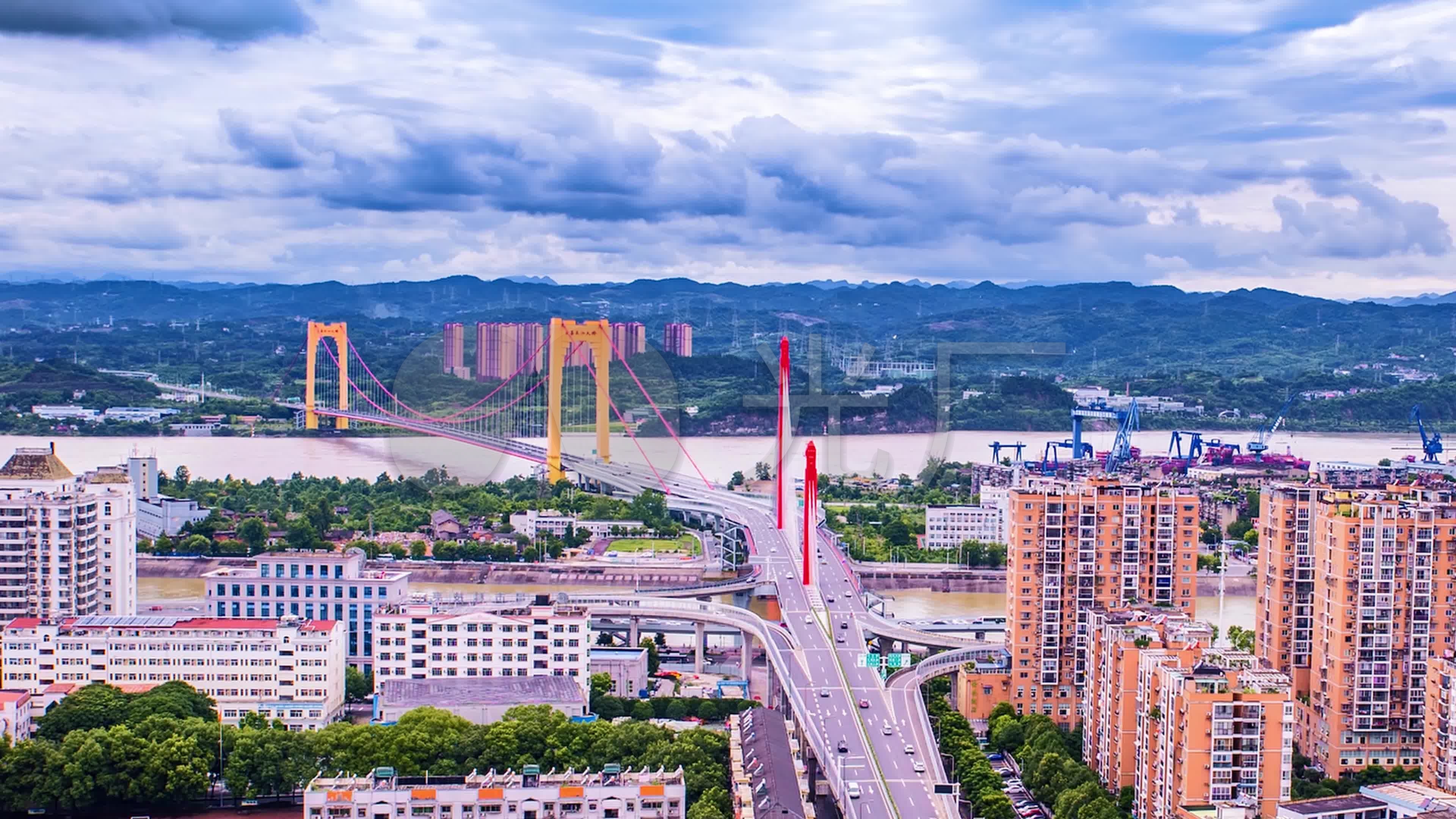 湖北宜昌城市景色至喜大桥延时间隔4k