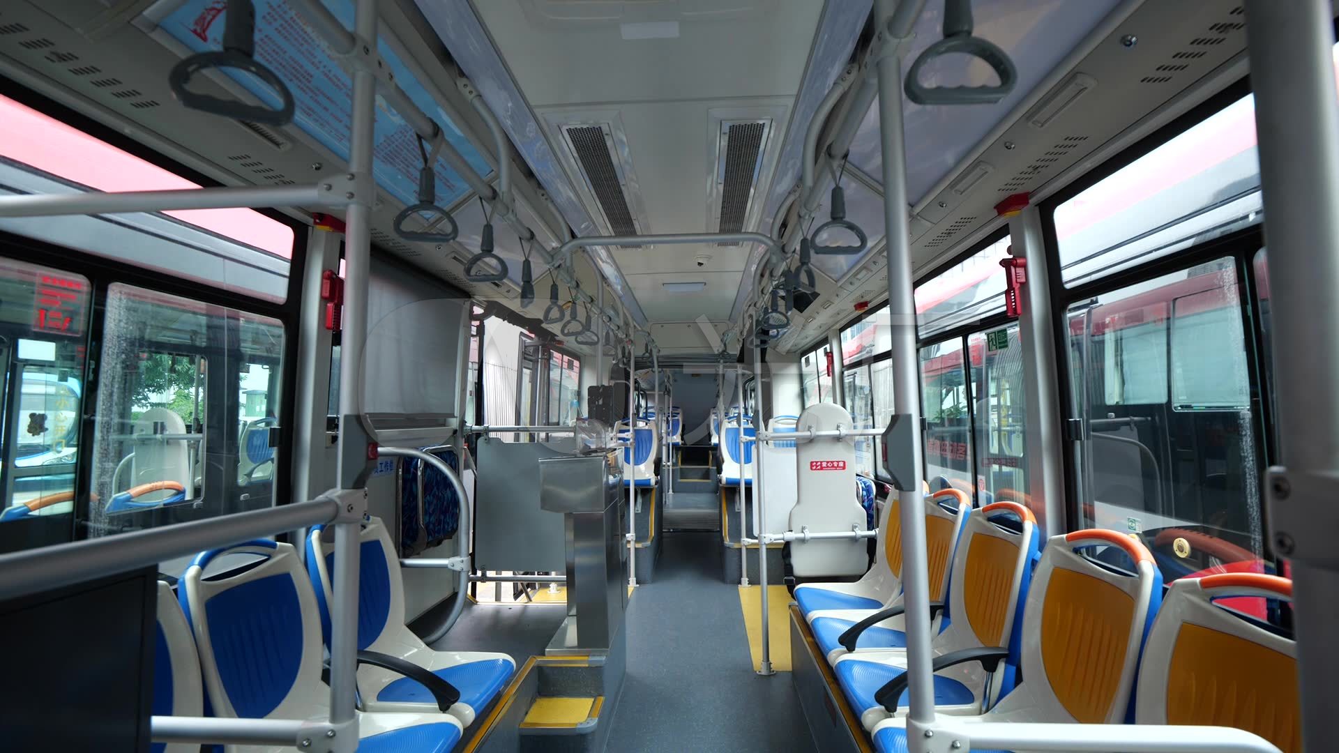 公交车公共交通大巴车厢座位_1920x1080_高清视频素材