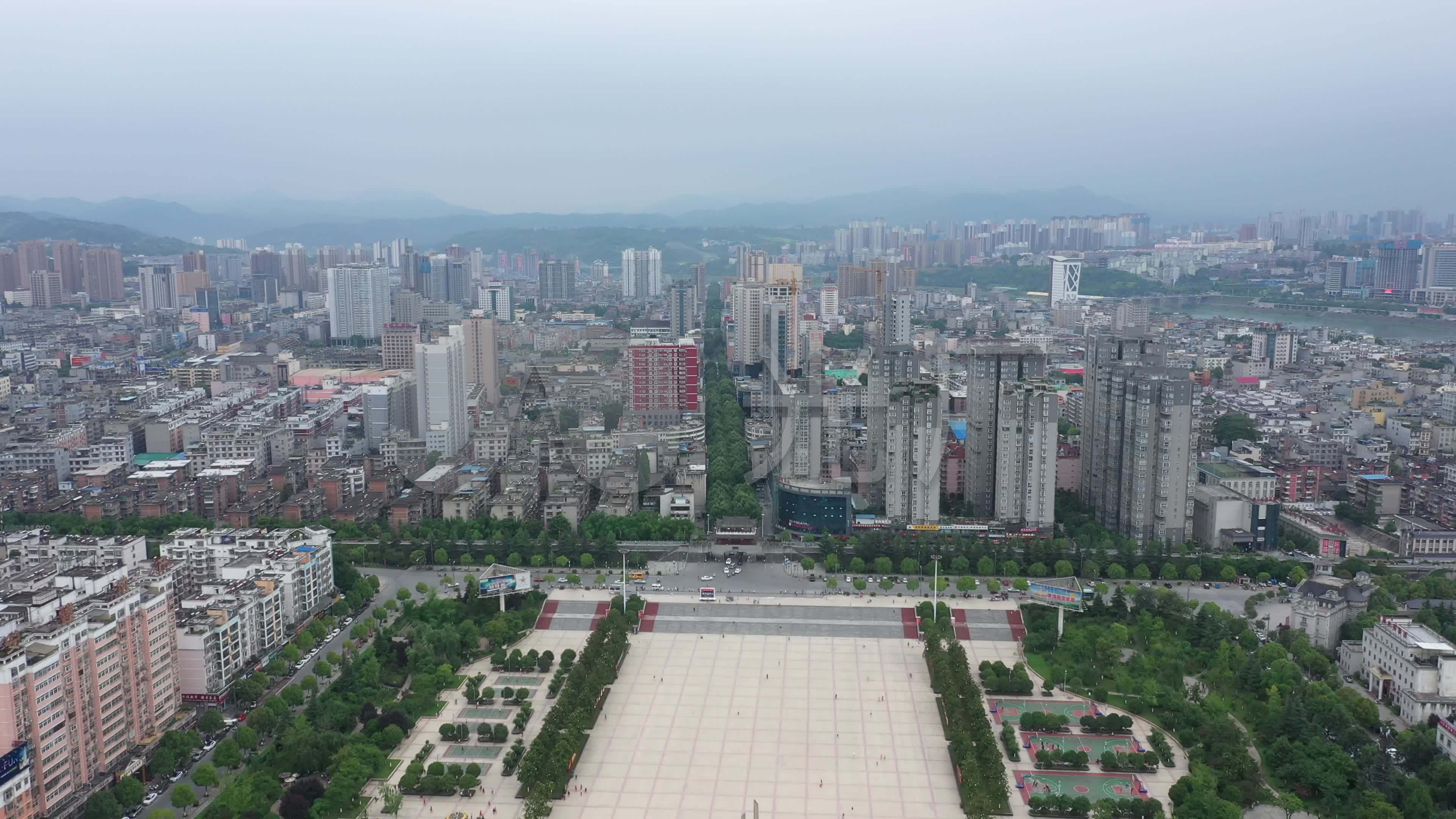 4k-原素材-安康金州广场航拍_3840x2160_高清视频素材下载(编号