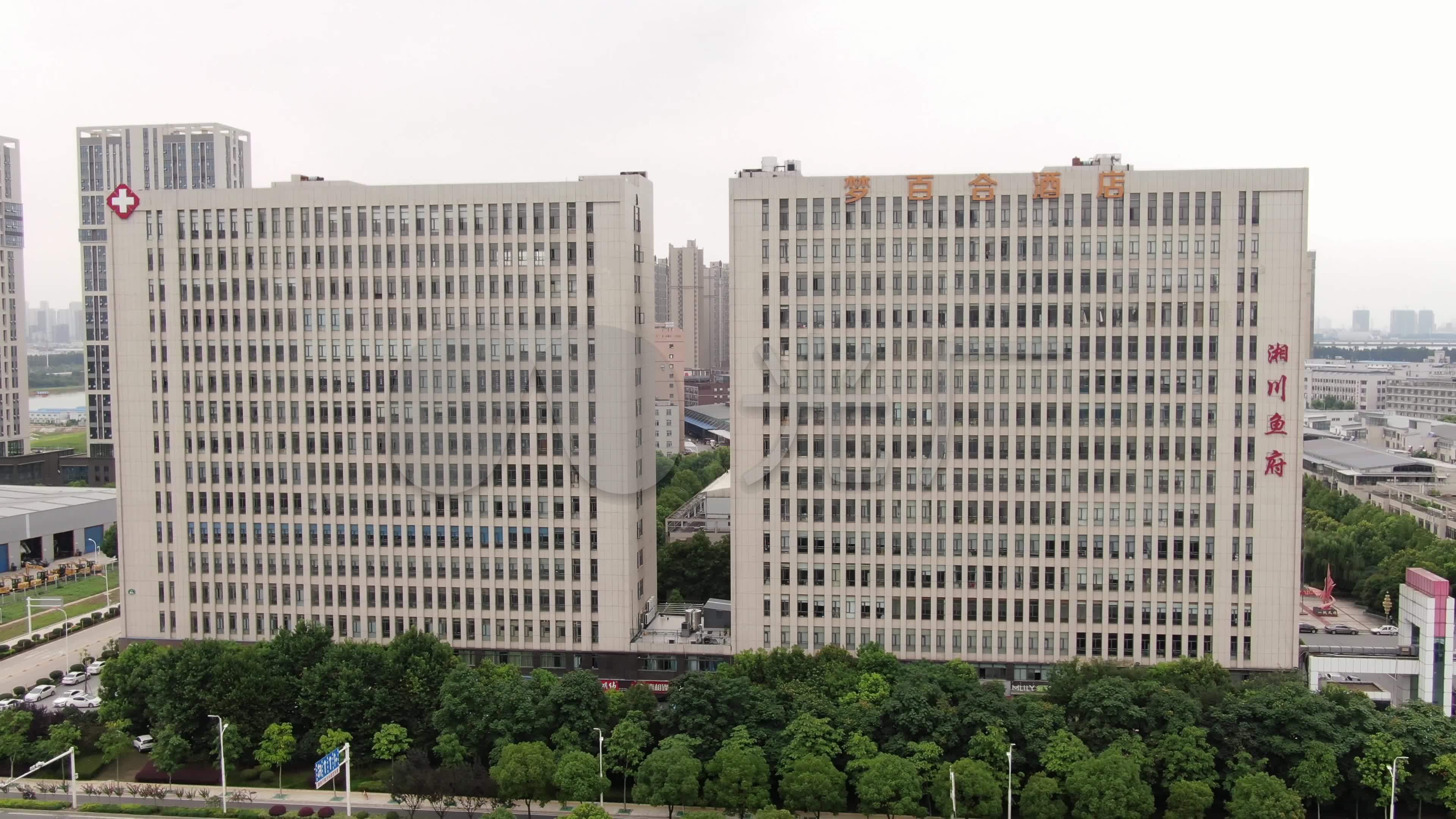 4k金银潭现代企业城宏图路嘉禾医院_3840x2160_高清视频素材下载(编号