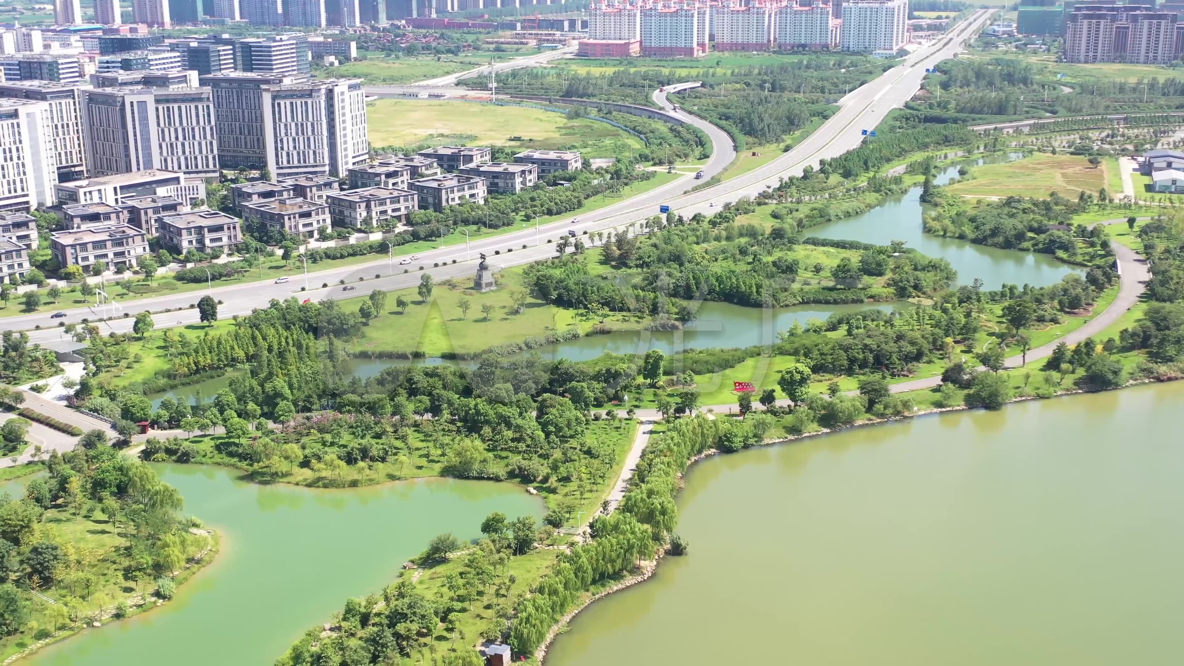 4k航拍南昌瑶湖湿地公园和航空城
