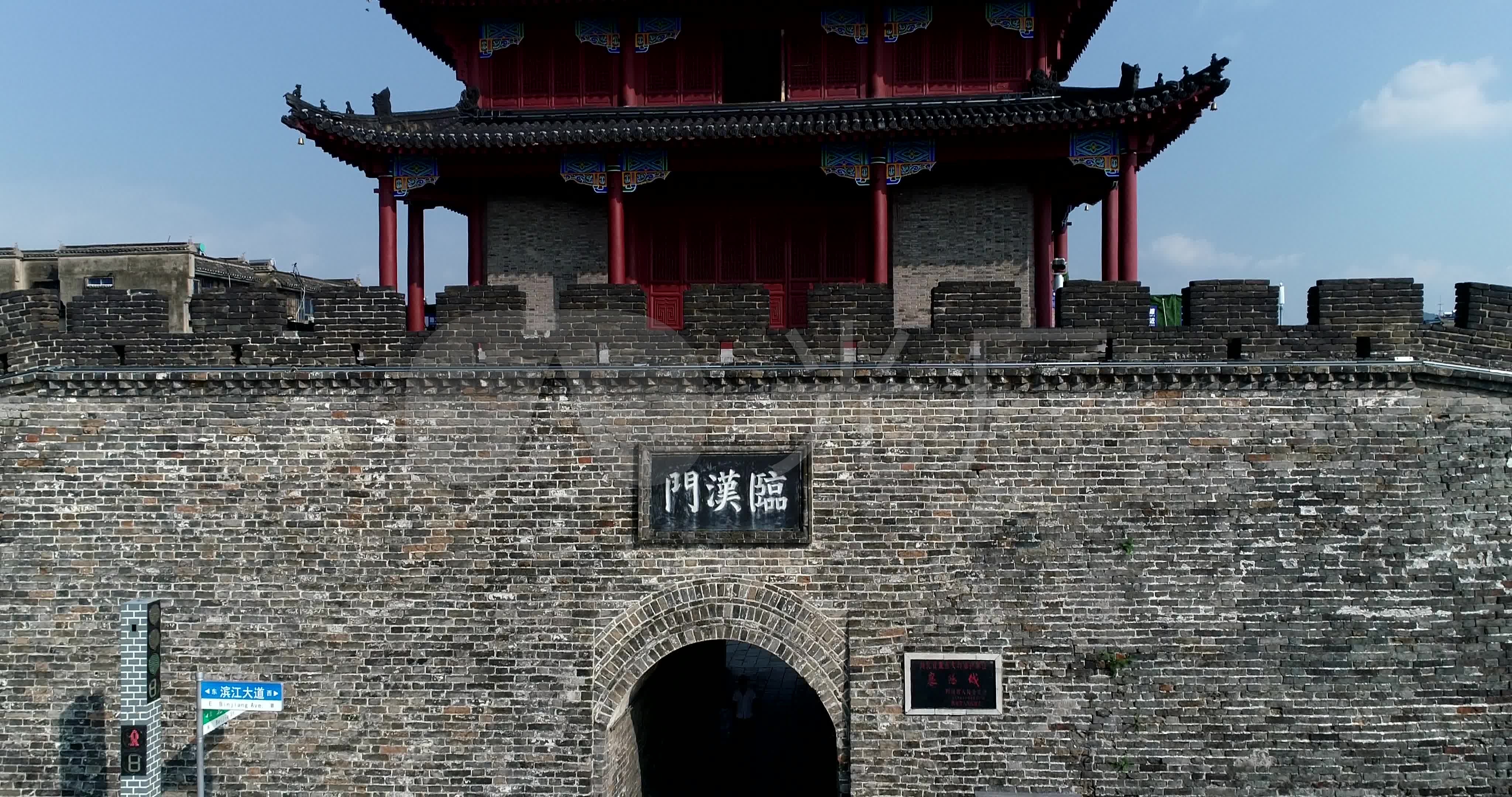 航拍襄阳古城临汉门_4096x2160_高清视频素材下载(:)