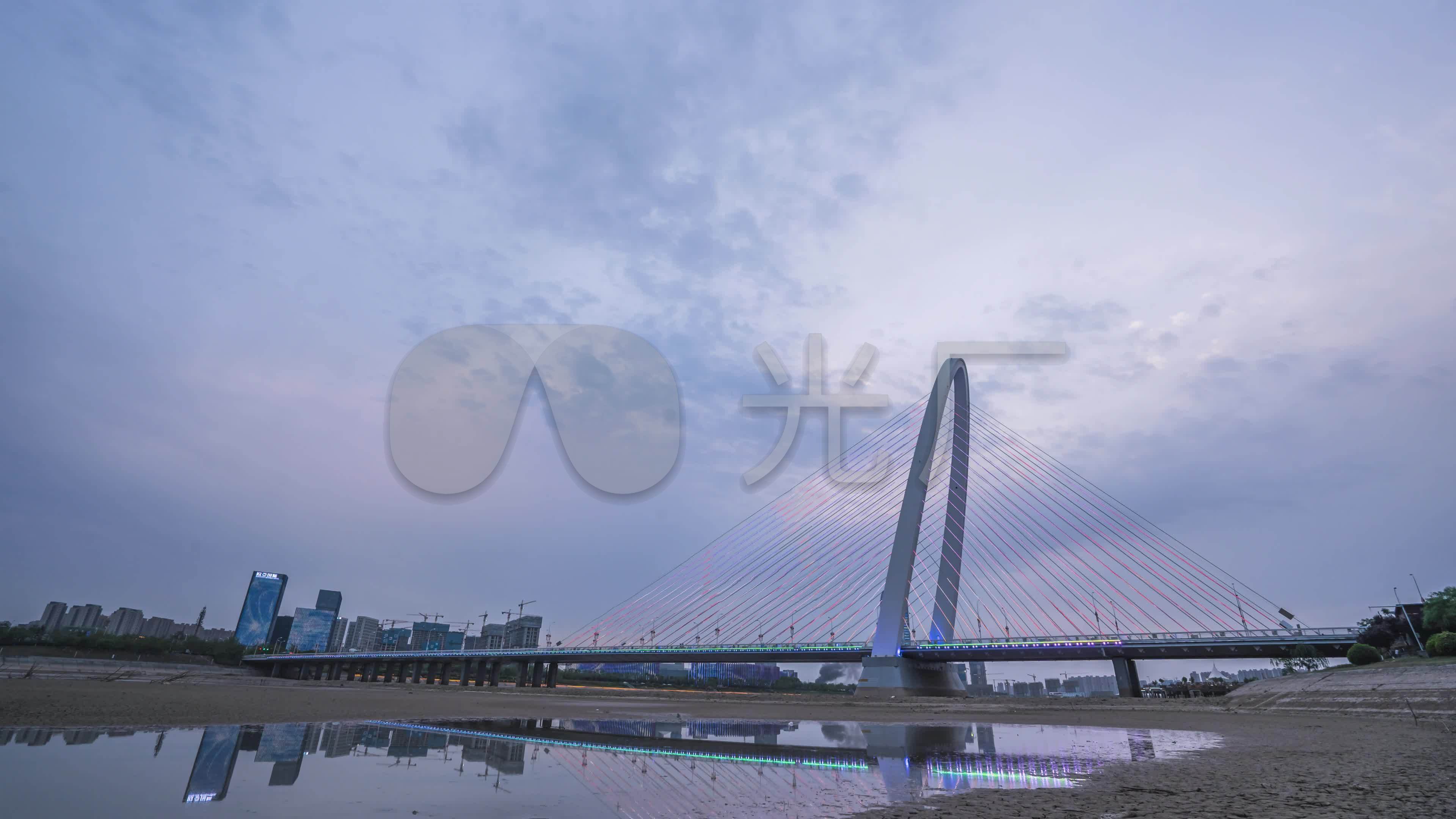 西安浐灞彩虹桥日落延时_3840x2160_高清视频素材下载(编号:4860951)