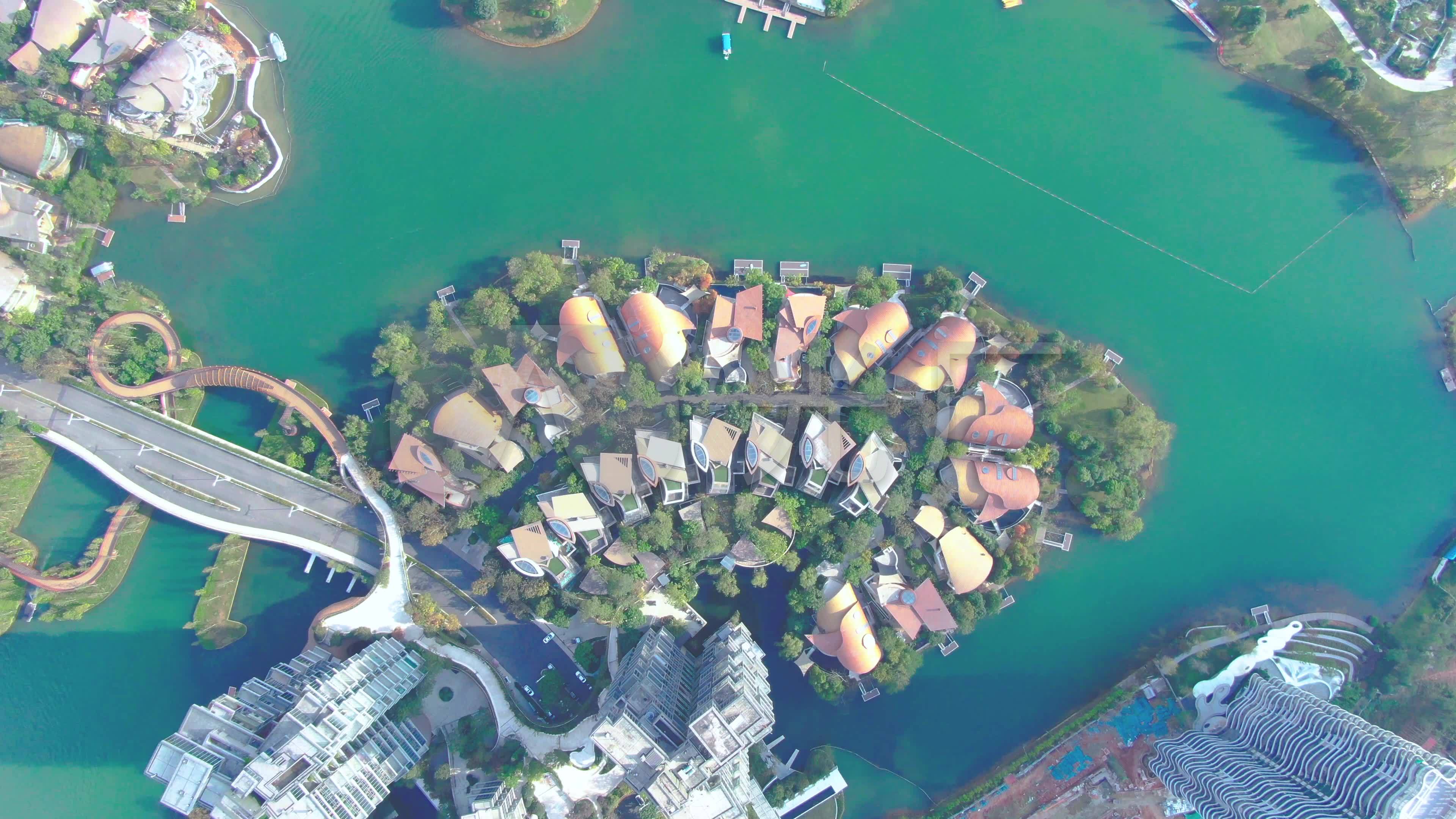 成都豪宅麓湖生态城别墅区4k航拍(2)_3840x2160_高清