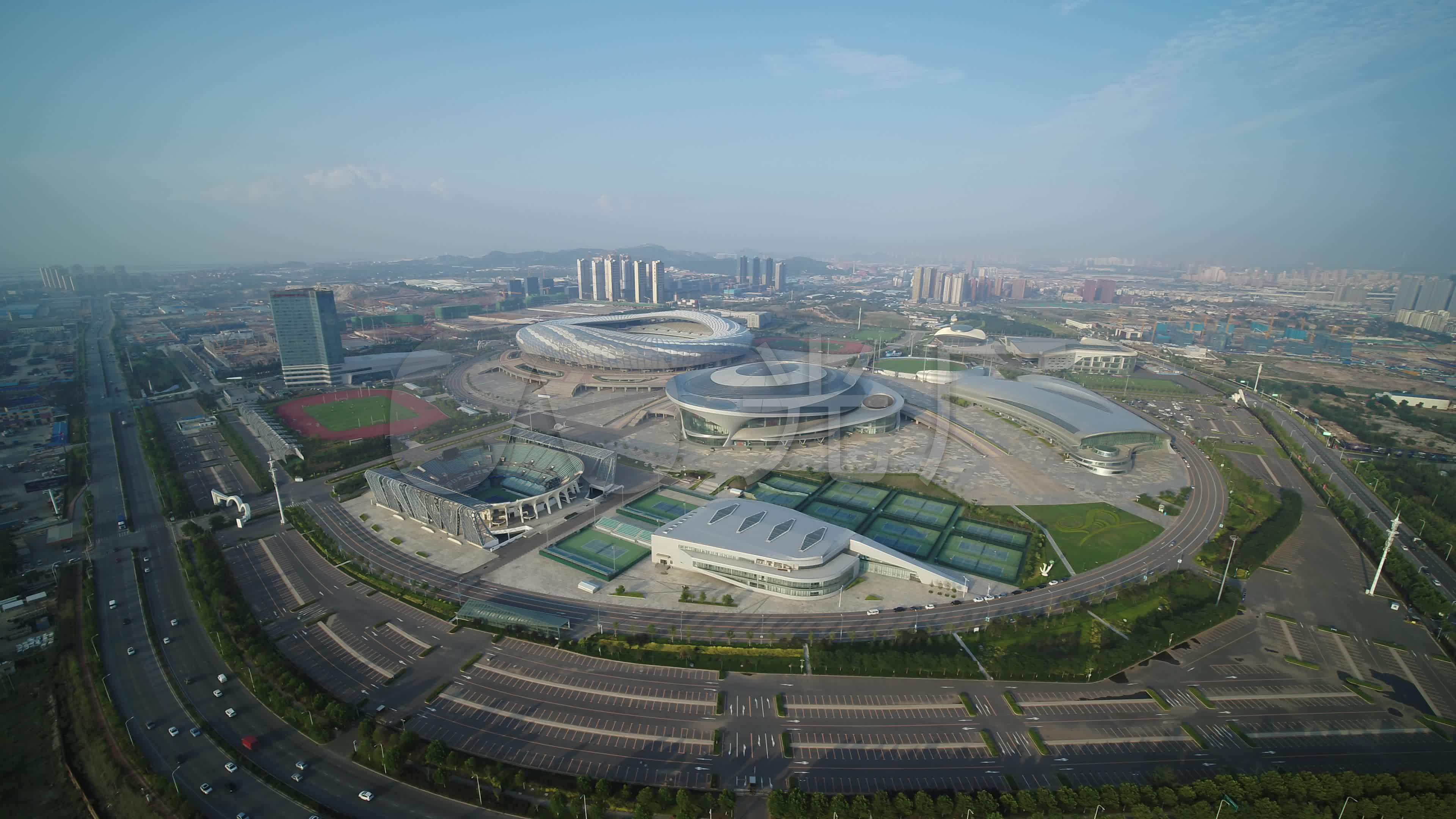 大连体育新城航拍体育场_3840x2160_高清视频素材下载