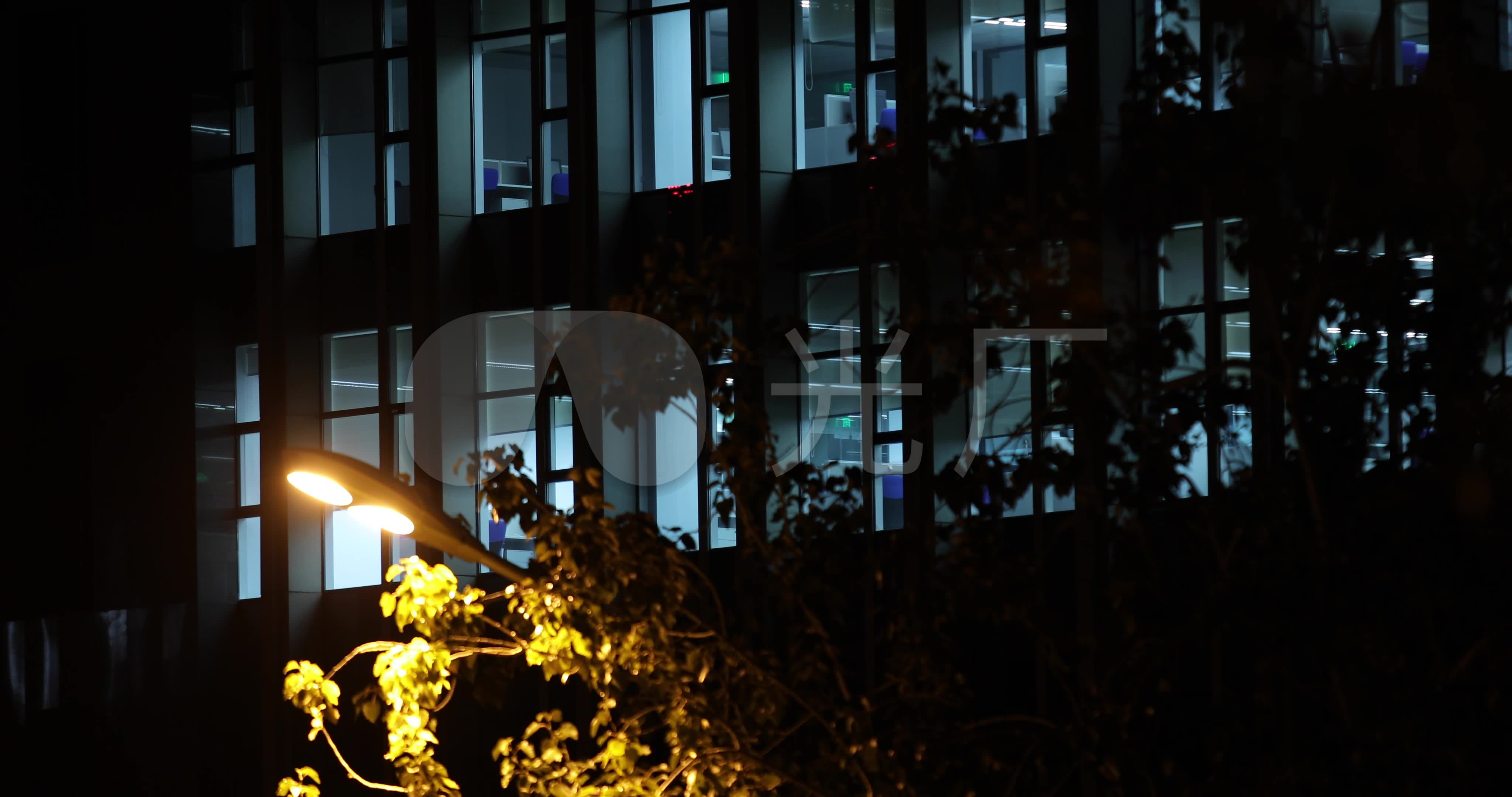 夜晚繁华都市高端写字楼深夜加班4k【4k_4096x2160