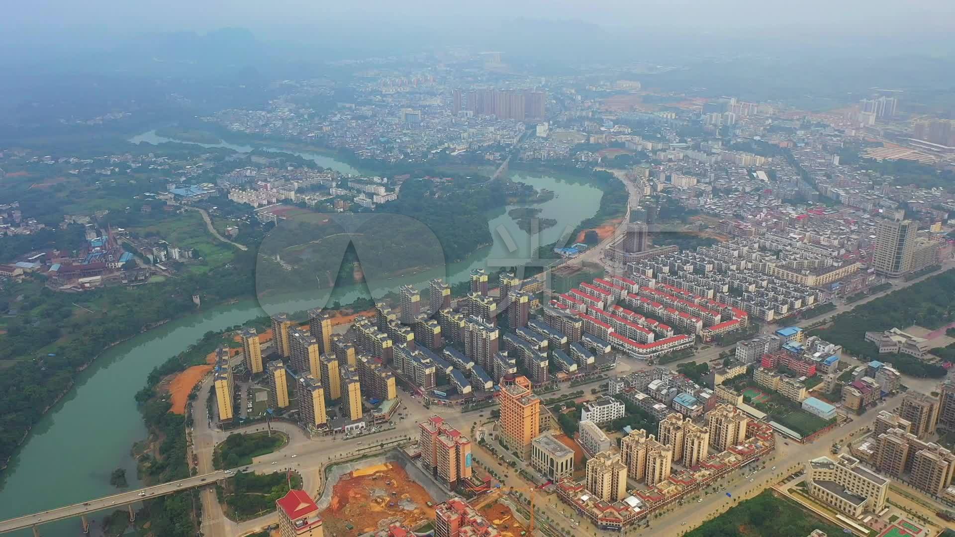 航拍广西崇左市龙州县县城大全景_1920x1080_高清视频