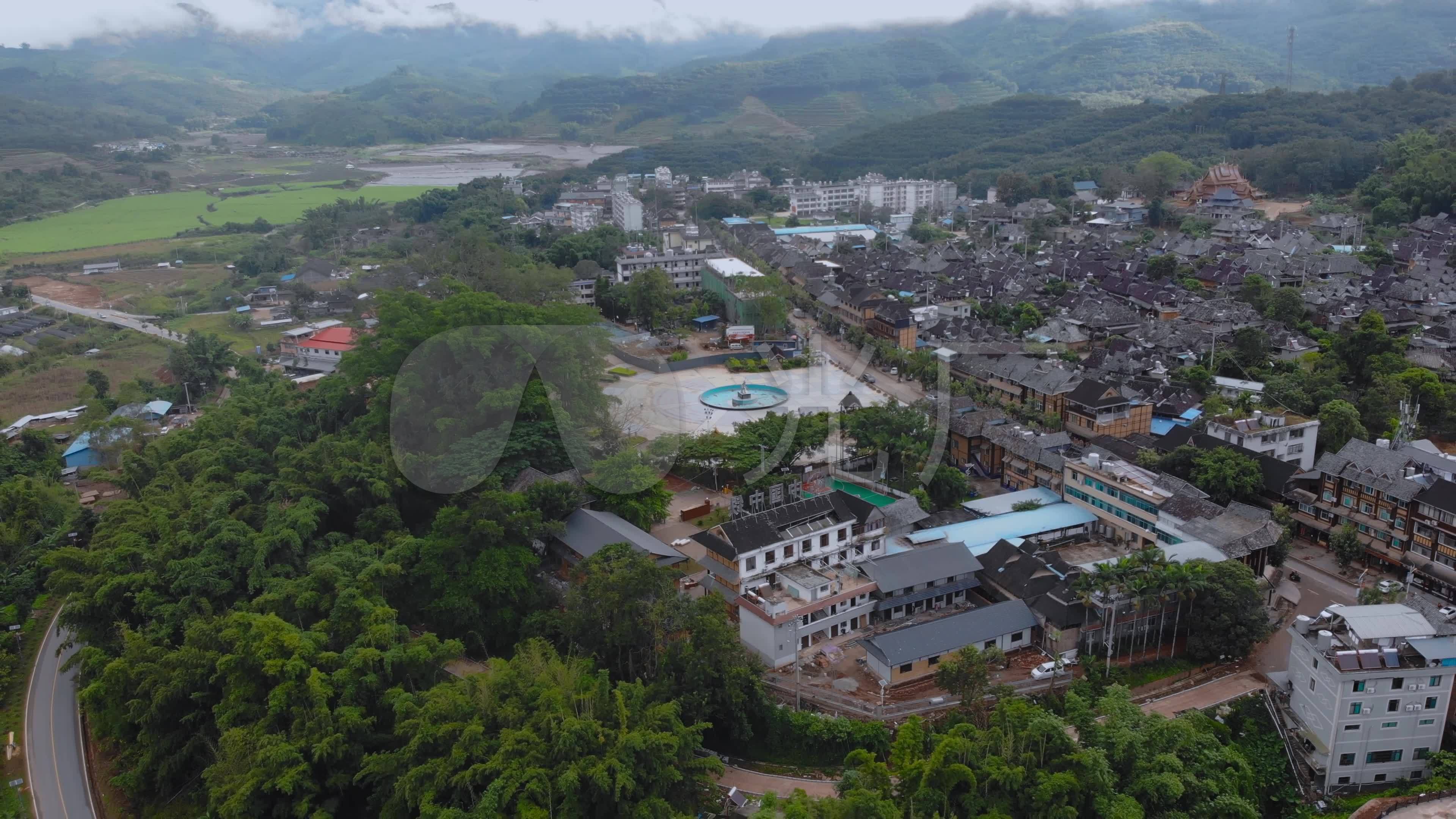 4k航拍云南普洱江城整懂傣族镇_视频素材包下载(编号