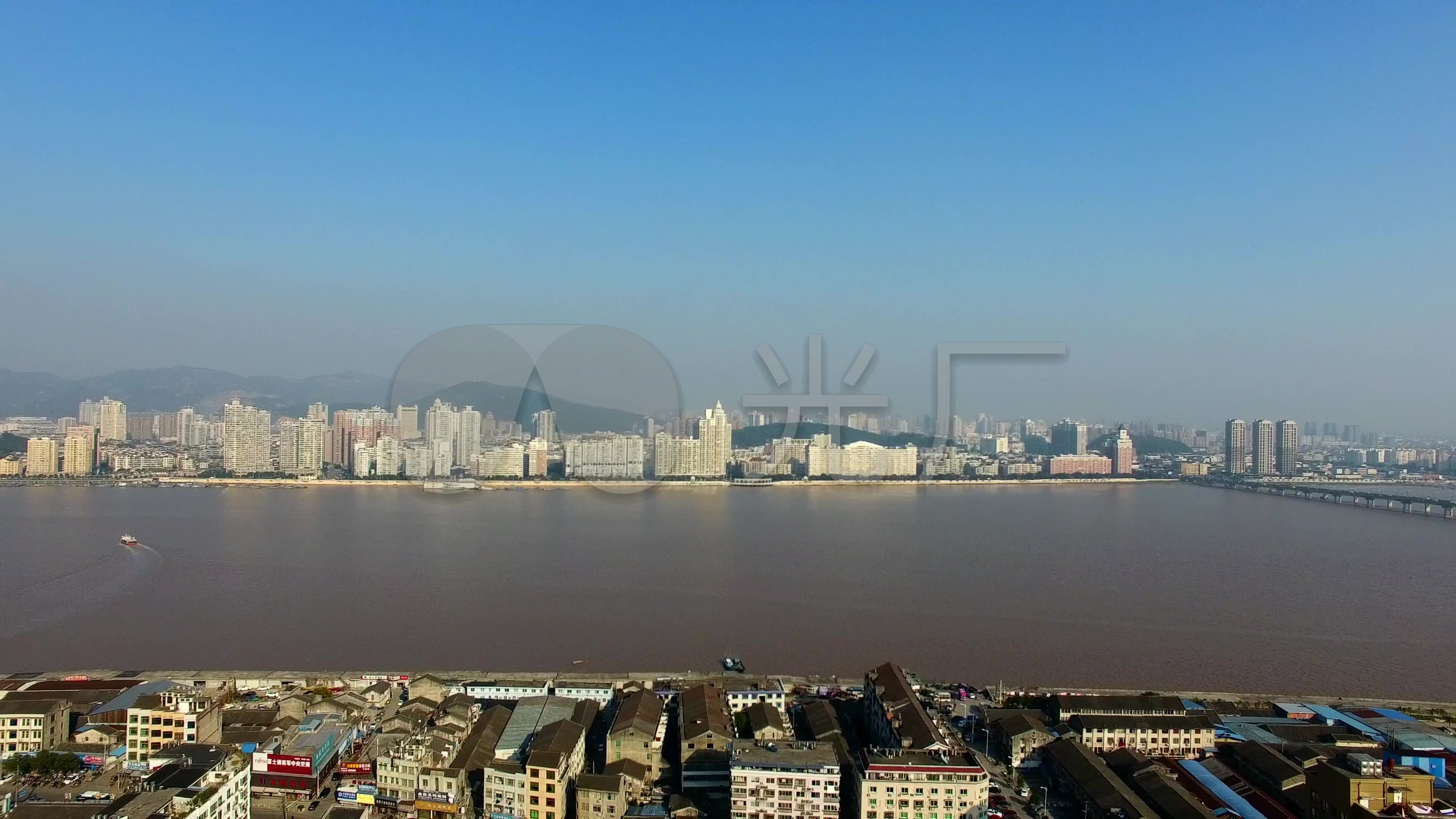 瑞安外滩倒飞拍瑞安市区及飞云江大景4k_3840x2160_高清视频素材下载