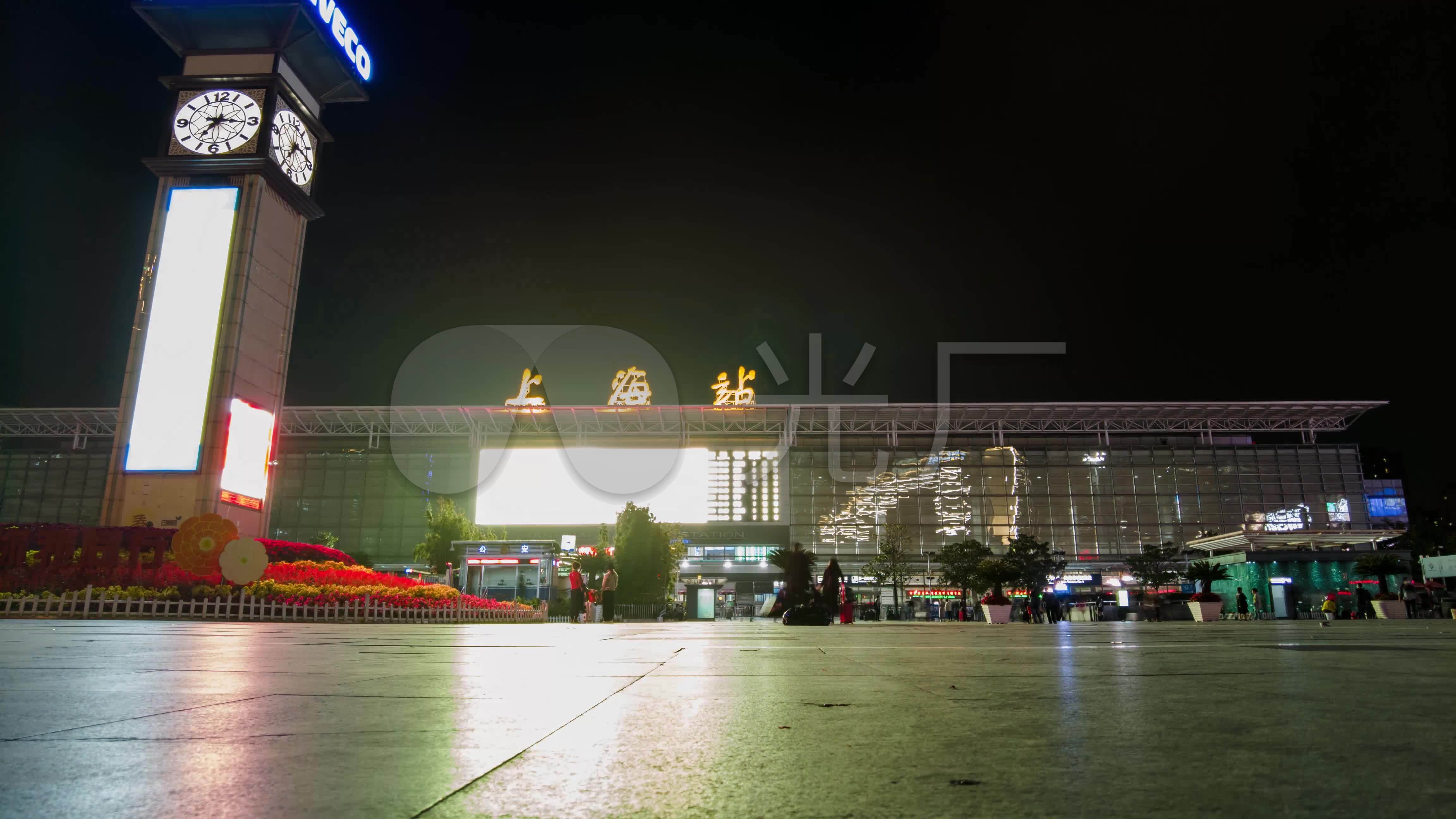 5k上海火车站夜景_4608x2592_高清视频