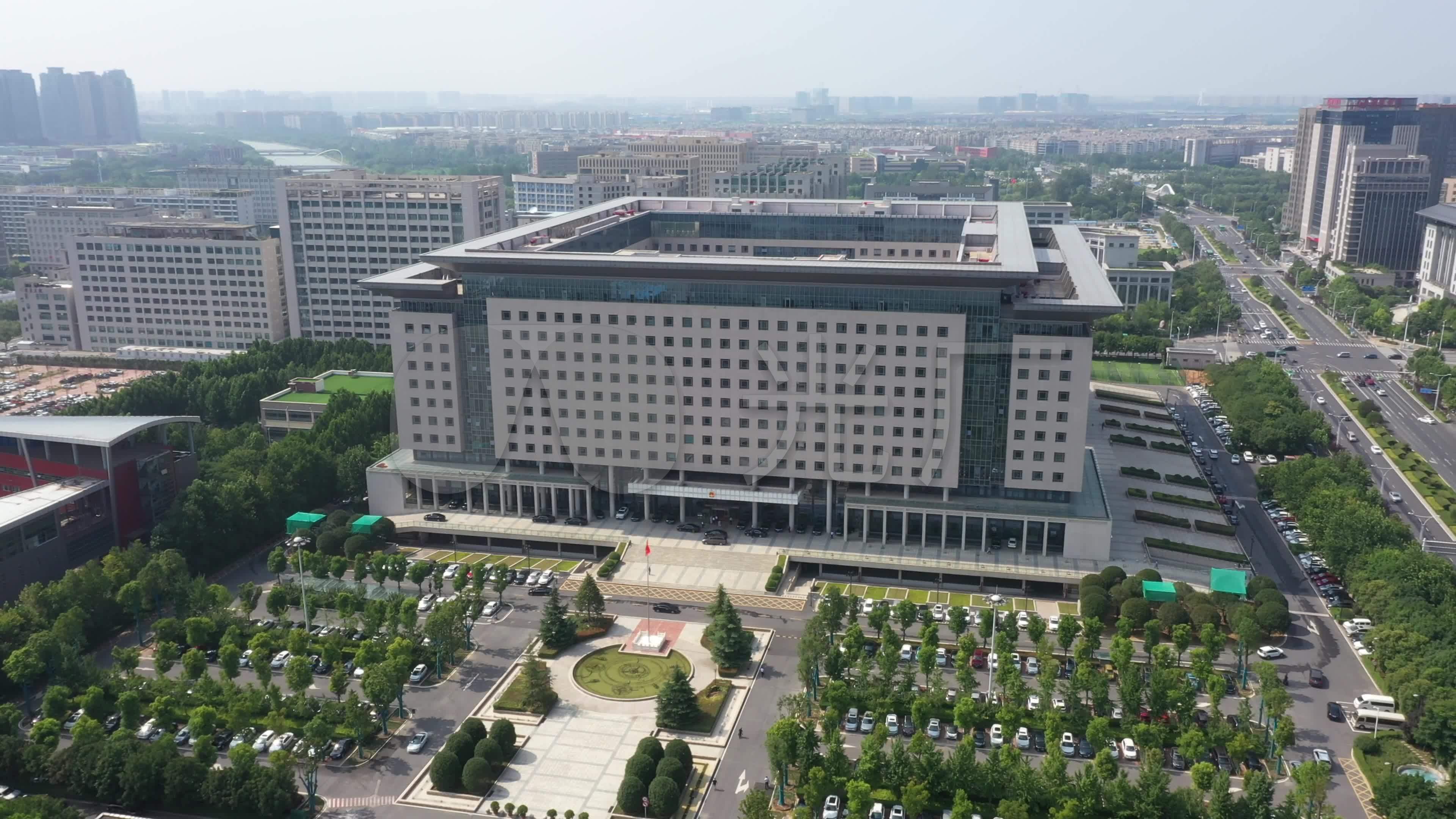 河南省委省政府大楼航拍_3840x2160_高清视频素材下载