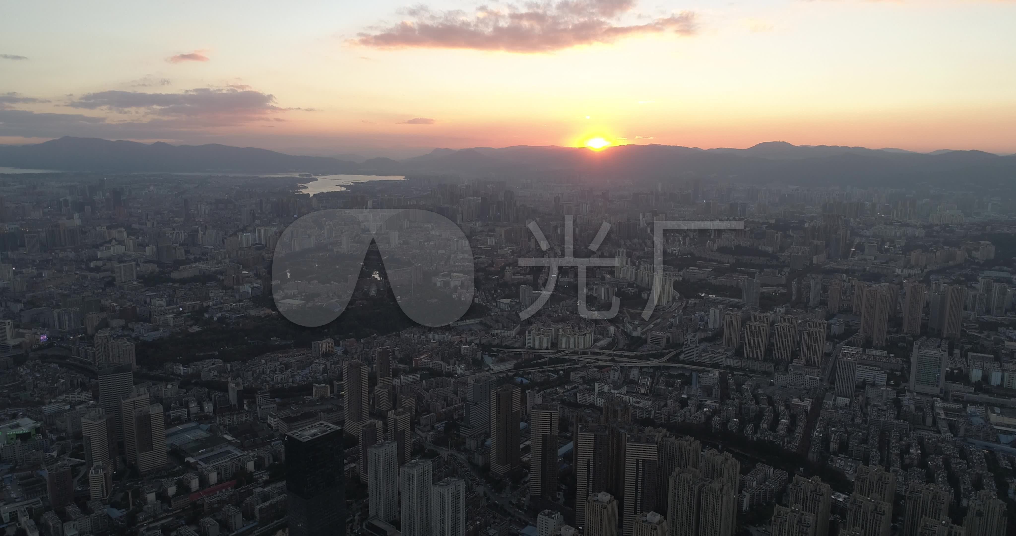 4k昆明城市黄昏日落夕阳航拍素材
