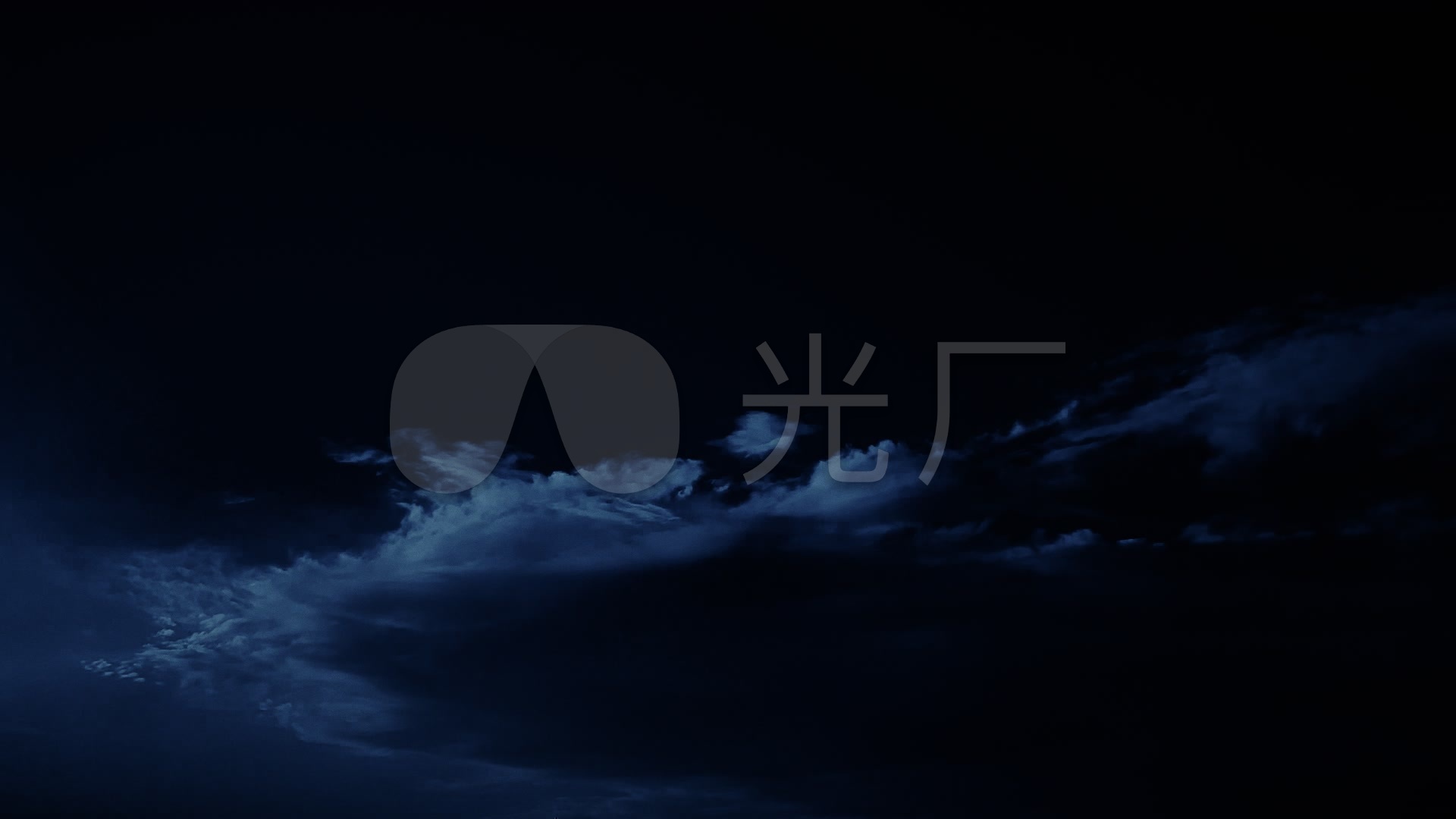 【hd天空】蓝色月光透过唯美云层夜晚天空