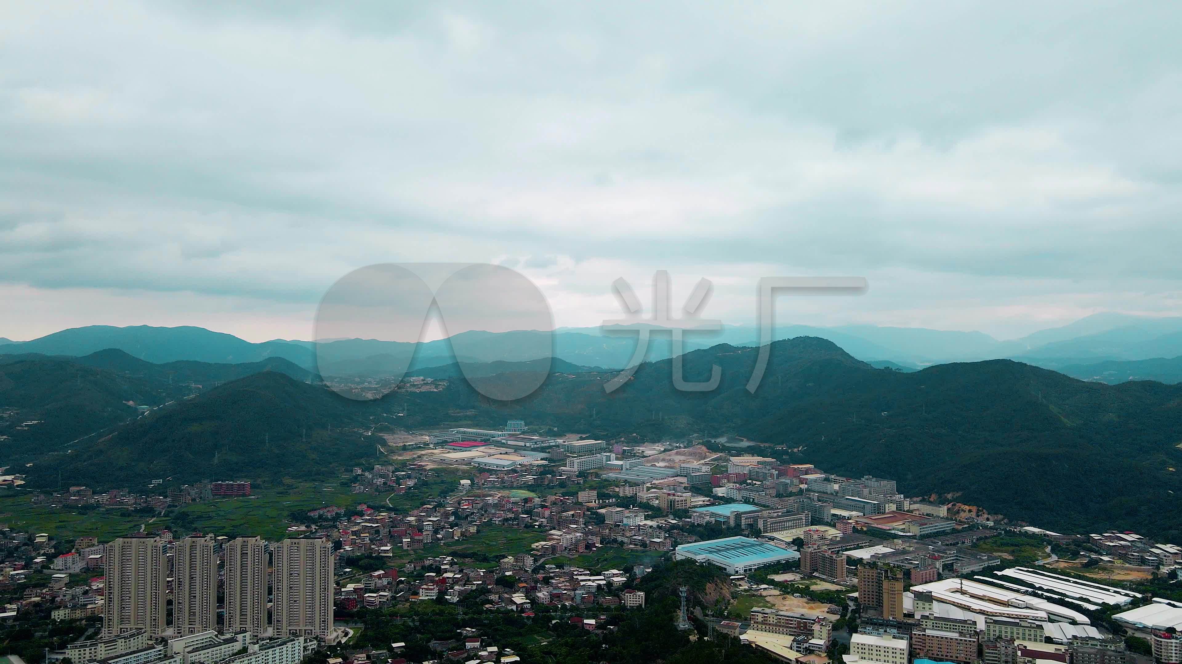 福建南安市区北山公园气象塔航拍_3840x2160_高清视频