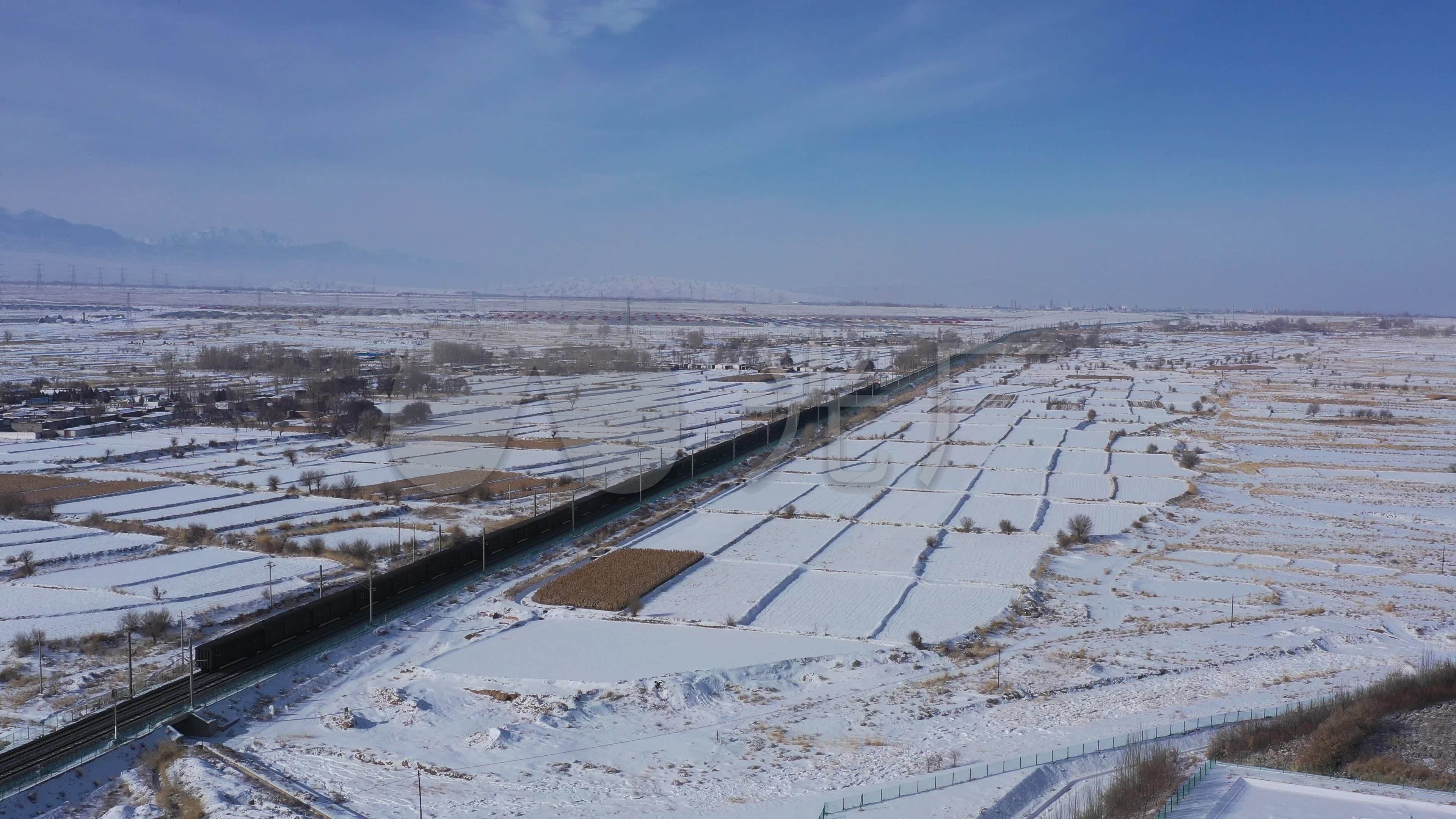 田野火车雪景_3840x2160_高清视频素材下载(编号:5366321)_实拍视频