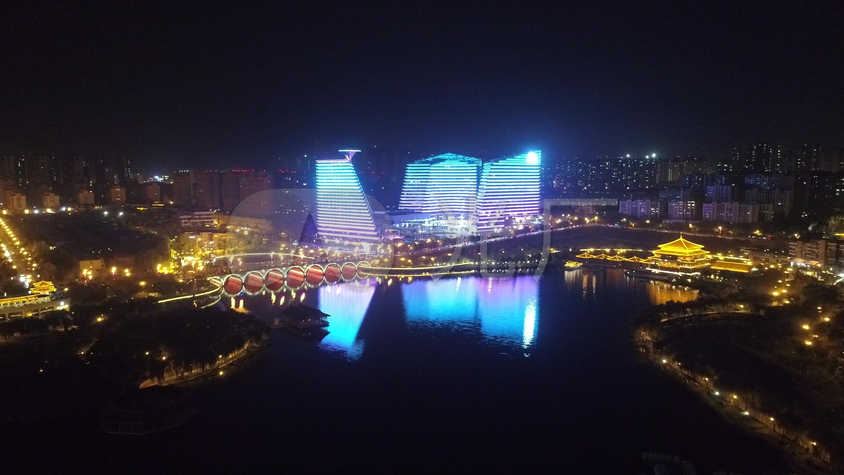 航拍西安南湖曲江w酒店夜景