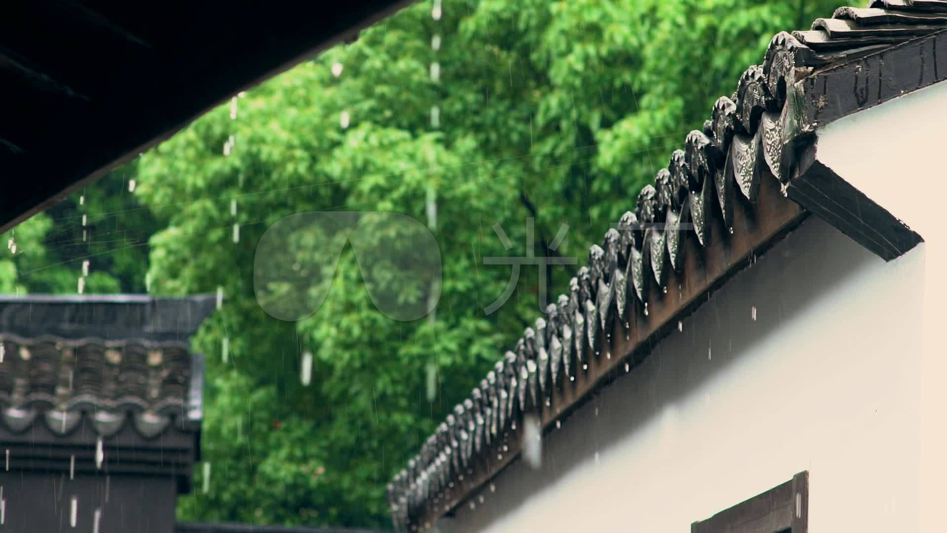 屋檐滴水瓦片滴水下雨古建筑屋檐屋_1920x1080_高清