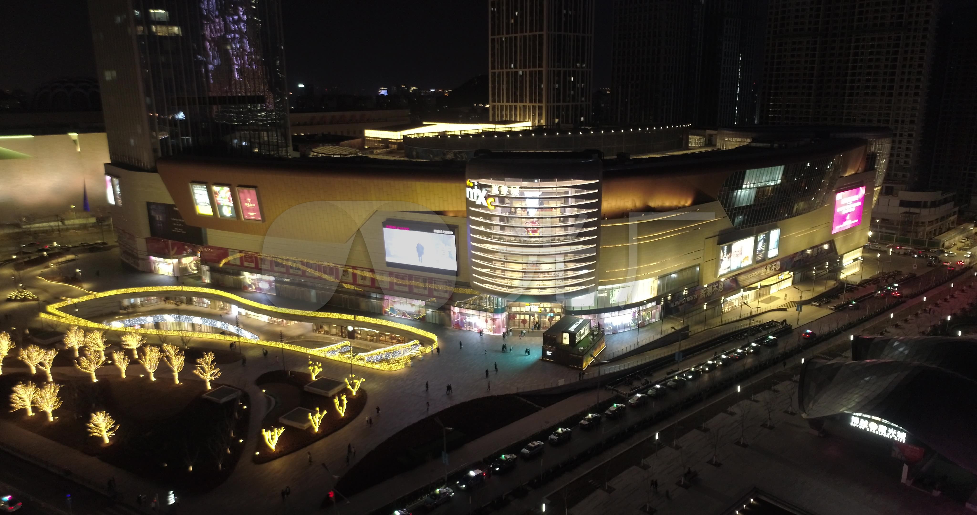 4k-原素材济南万象城夜景航拍_4096x2160_高清视频素材下载(编号