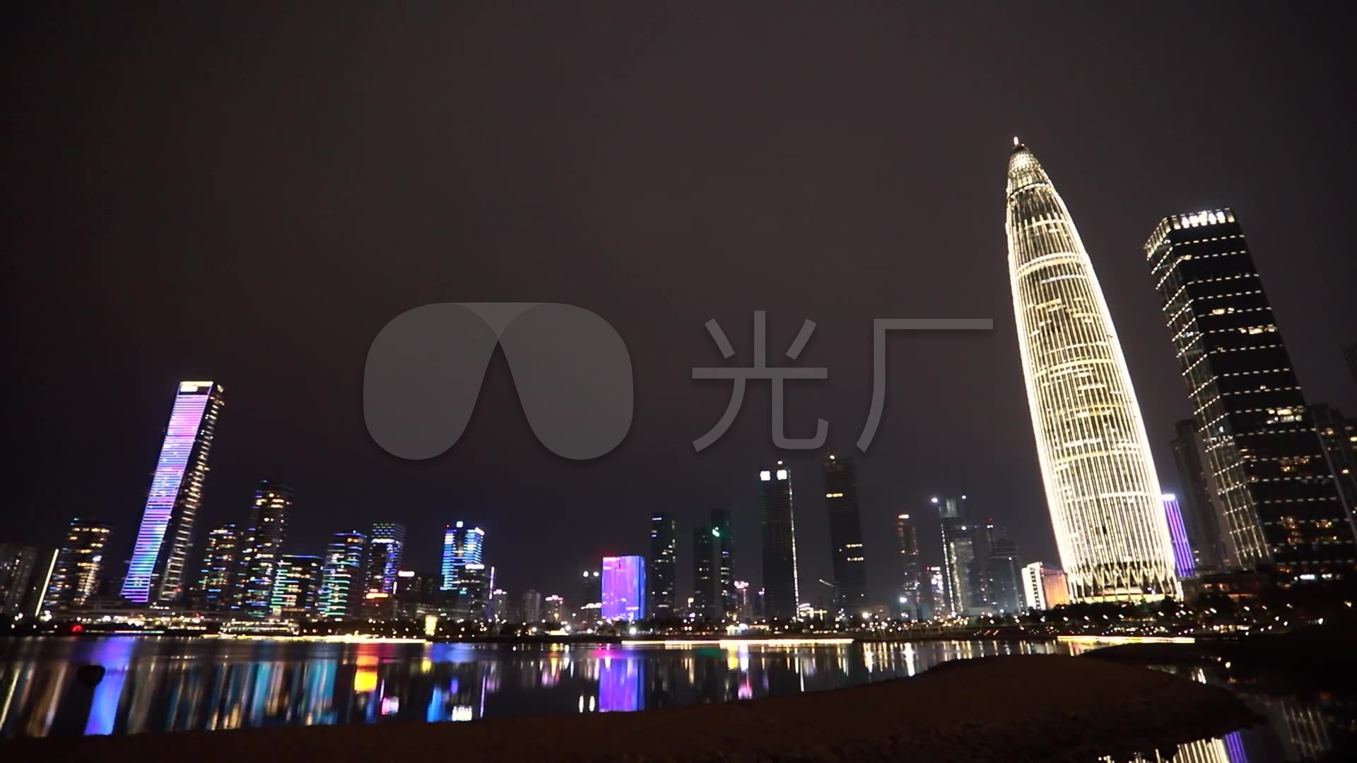 深圳湾人才公园春笋夜景航拍_1920x1080_高清视频素材下载(编号