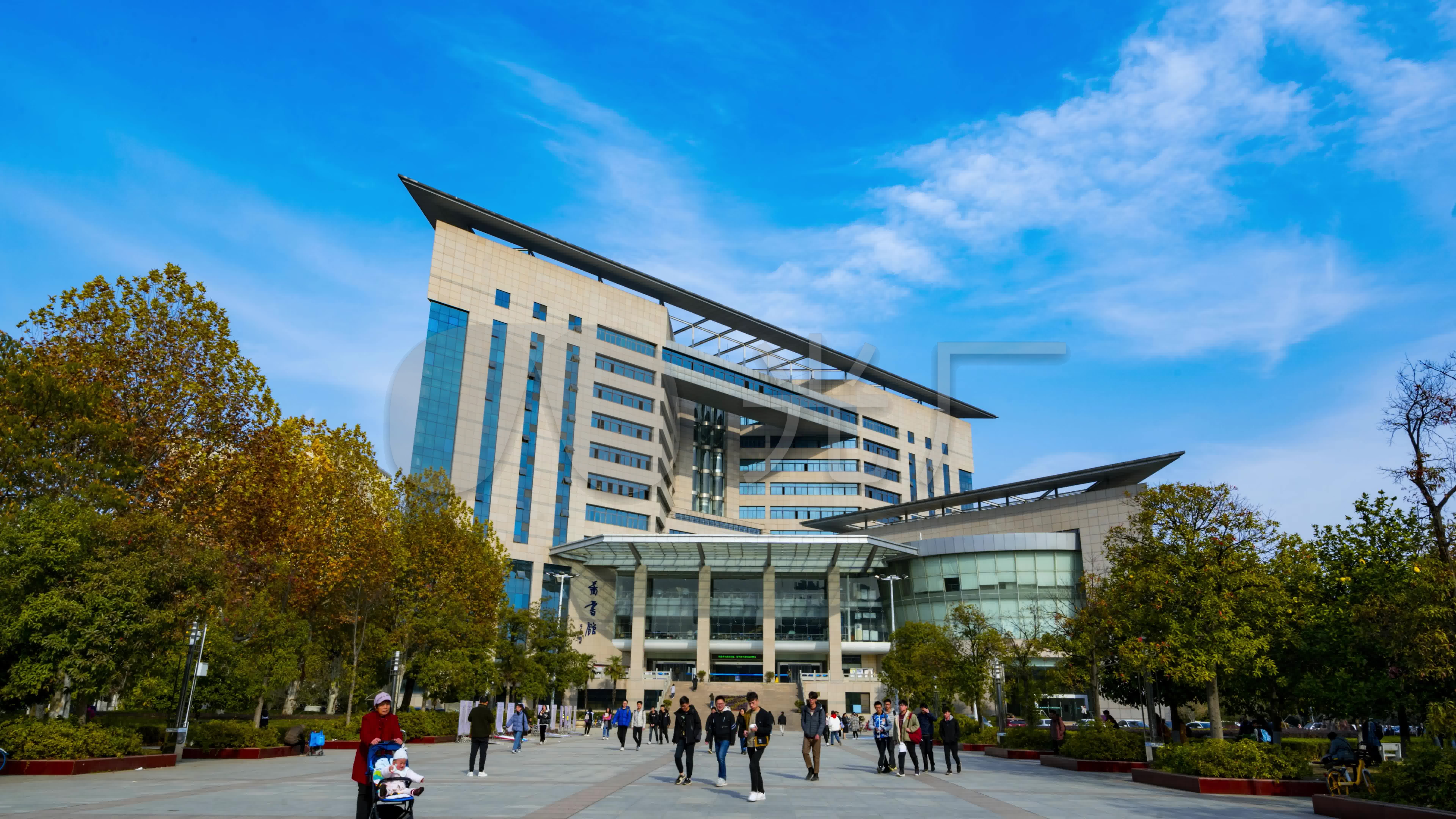 6k湖北工业大学图书馆延时_7680x4320_高清视频素材下载(编号:5550713