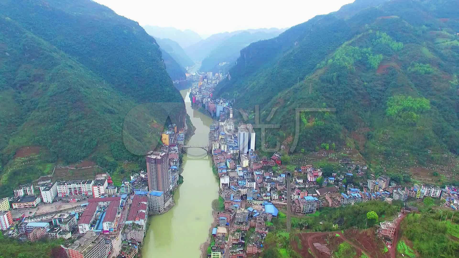 航拍昭通市盐津县城街景河道_1920x1080_高清视频素材下载(编号