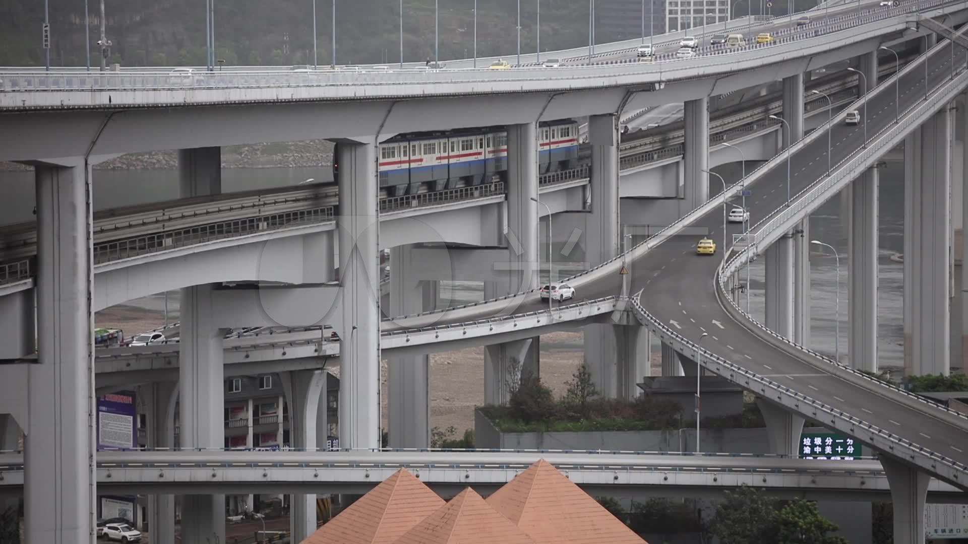 重庆菜园坝立交桥跨江大桥实拍_1920x1080_高清视频素材下载(编号