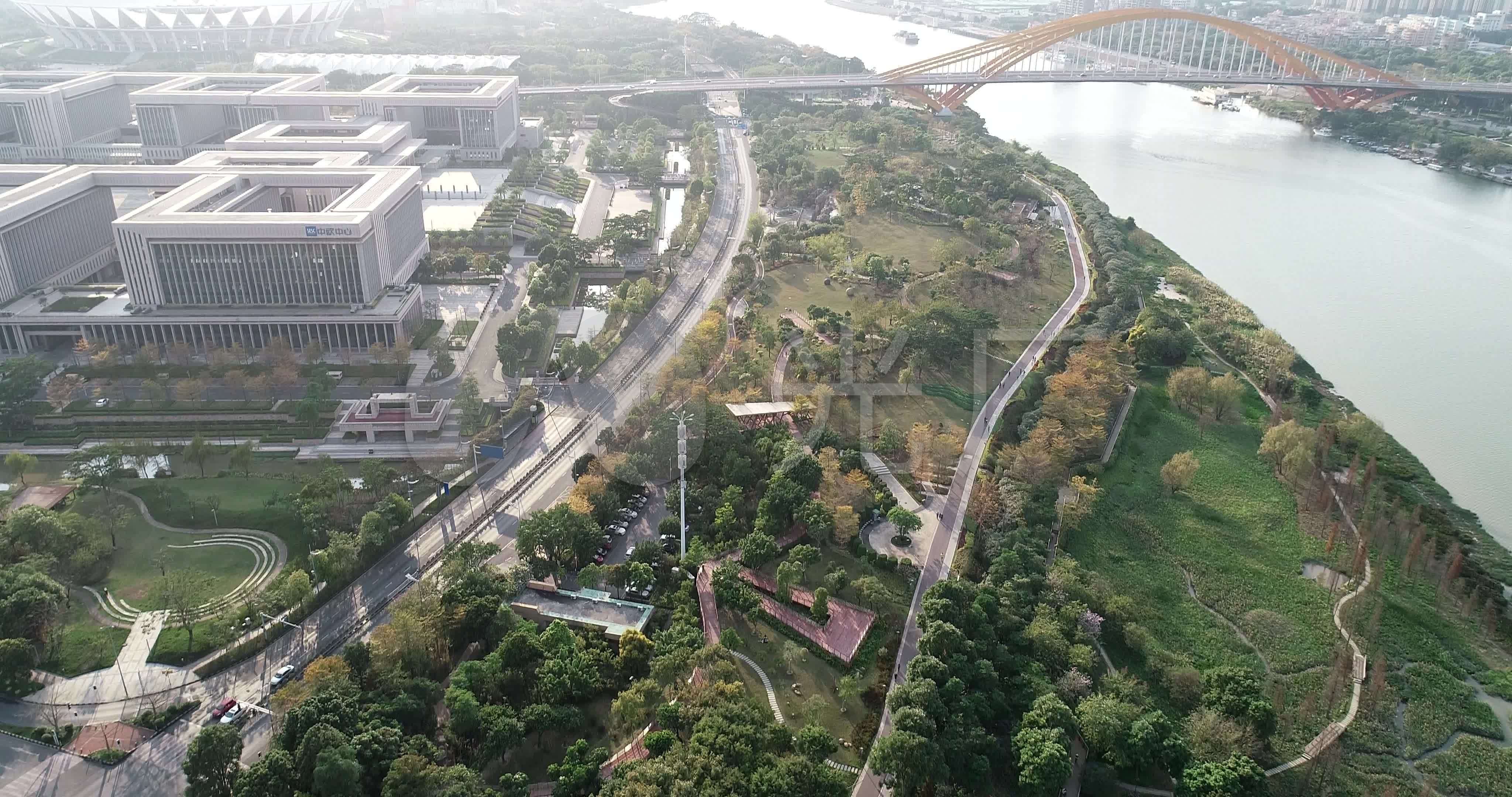 航佛山东平新城东平大桥一河两岸滨河公园