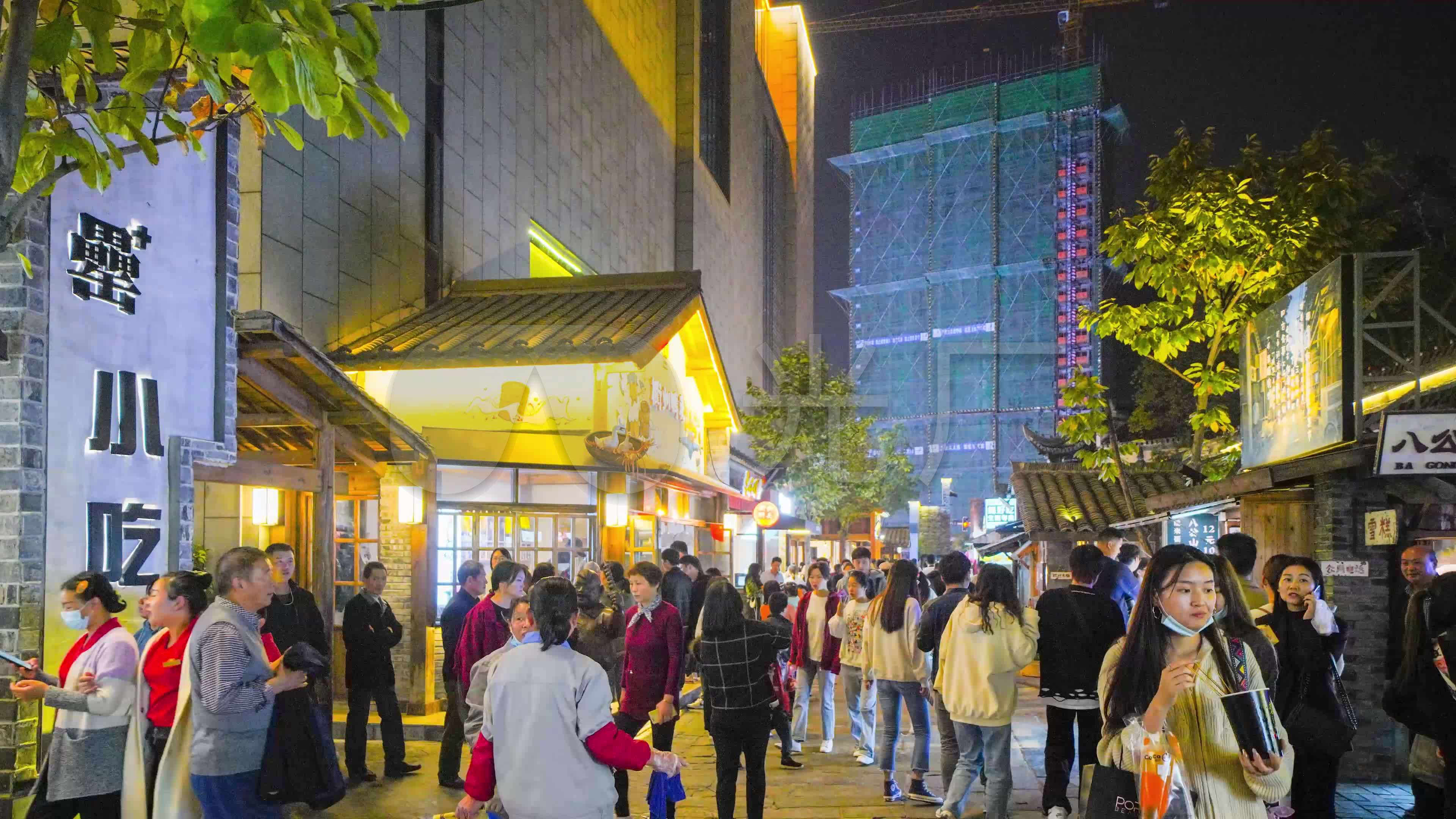 合肥罍街人流人群热闹夜市夜景_3840x2160_高清视频