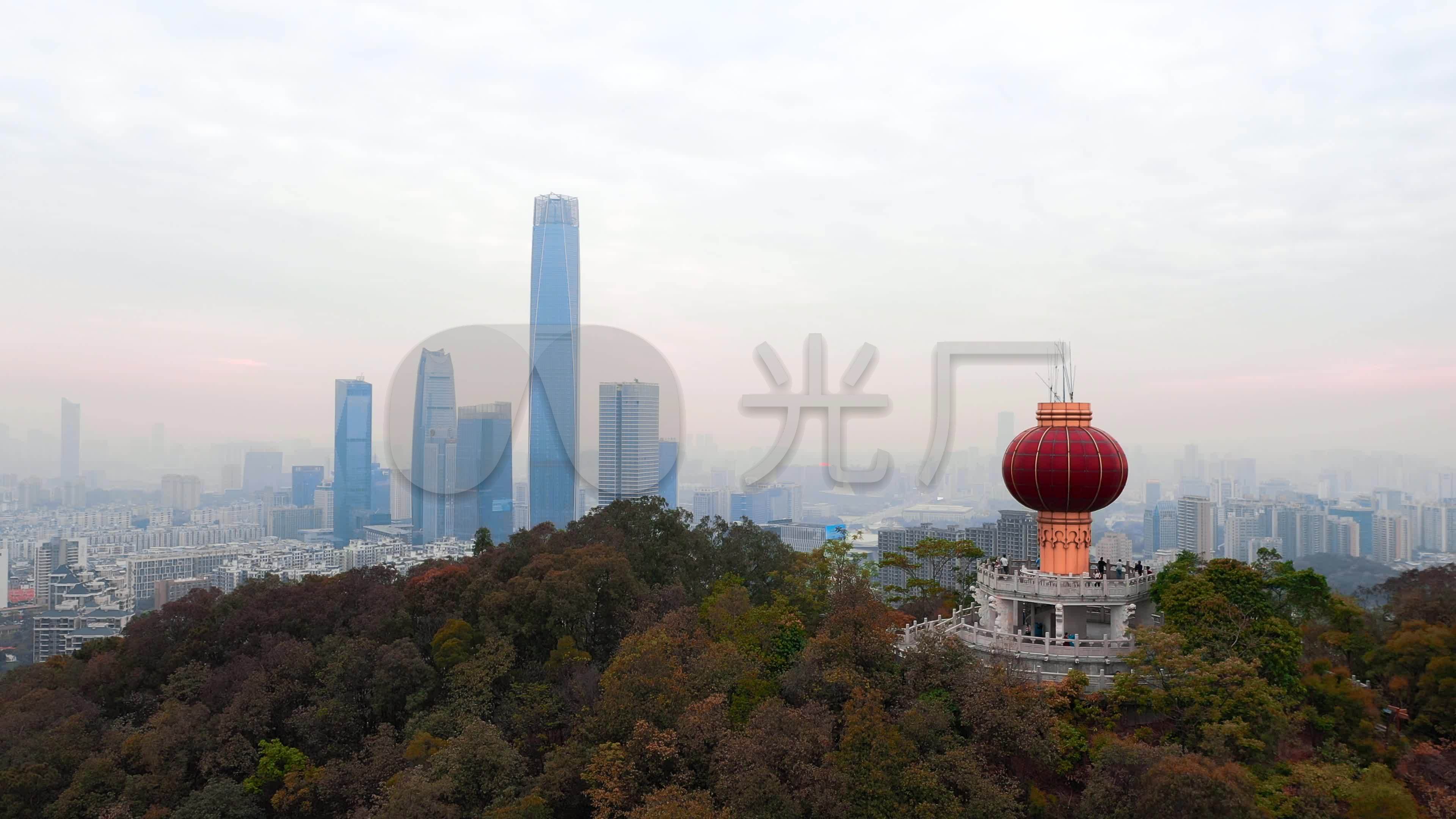 4k航拍广州东莞旗峰山国贸大厦_3840x2160_高清视频素材下载(编号