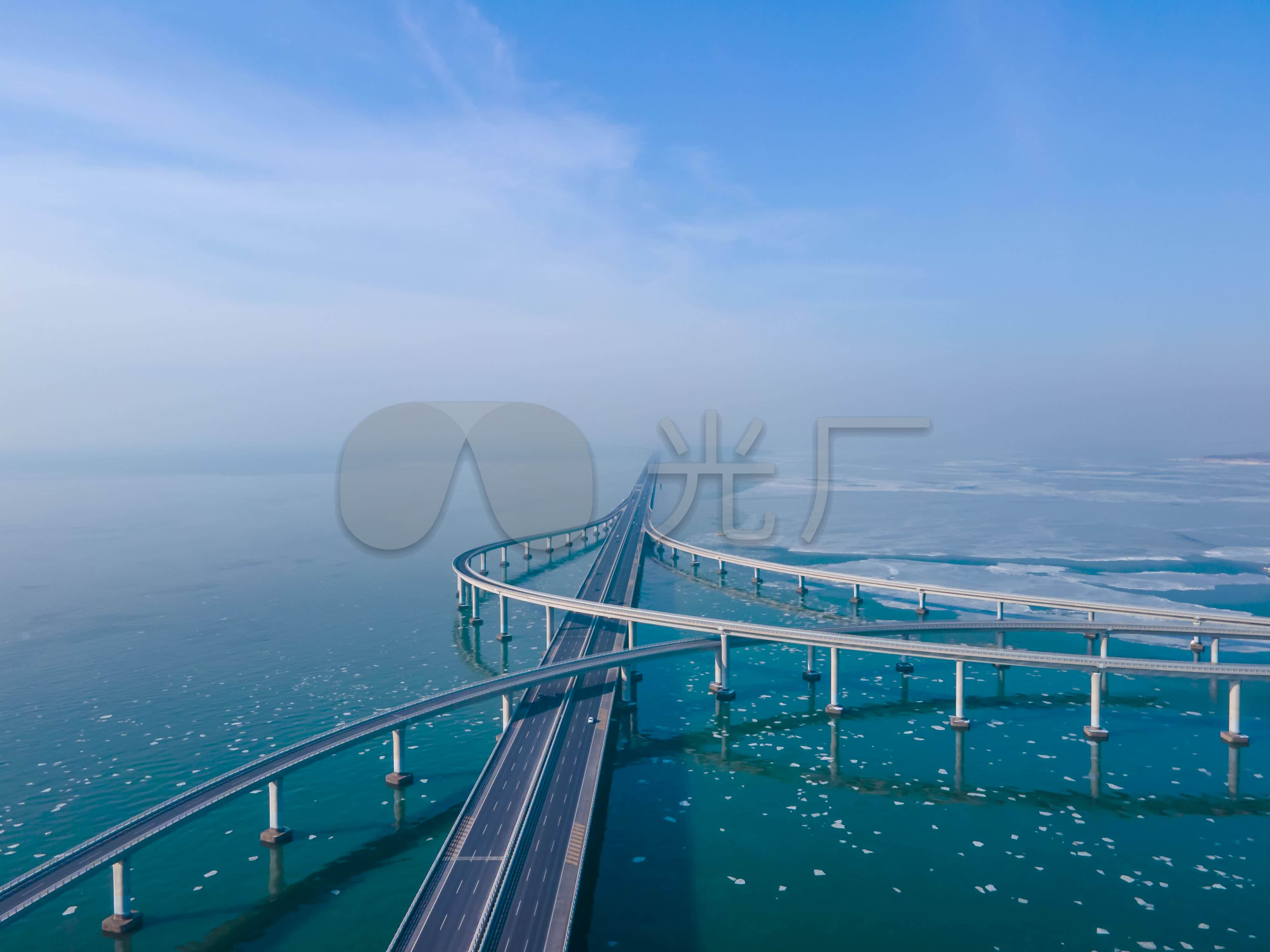 青岛胶州湾跨海大桥的航拍延时