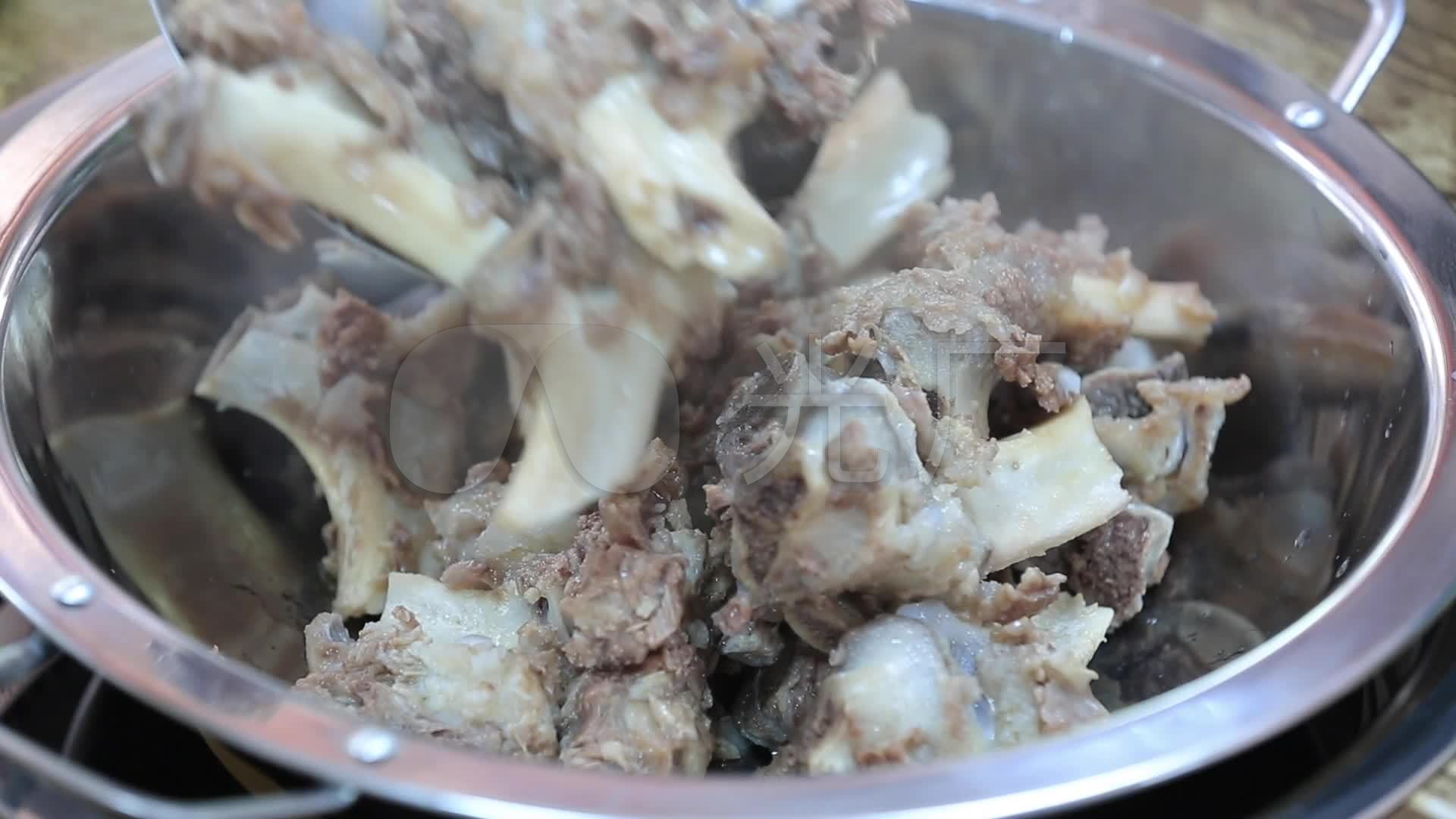 大骨头汤牛骨锅