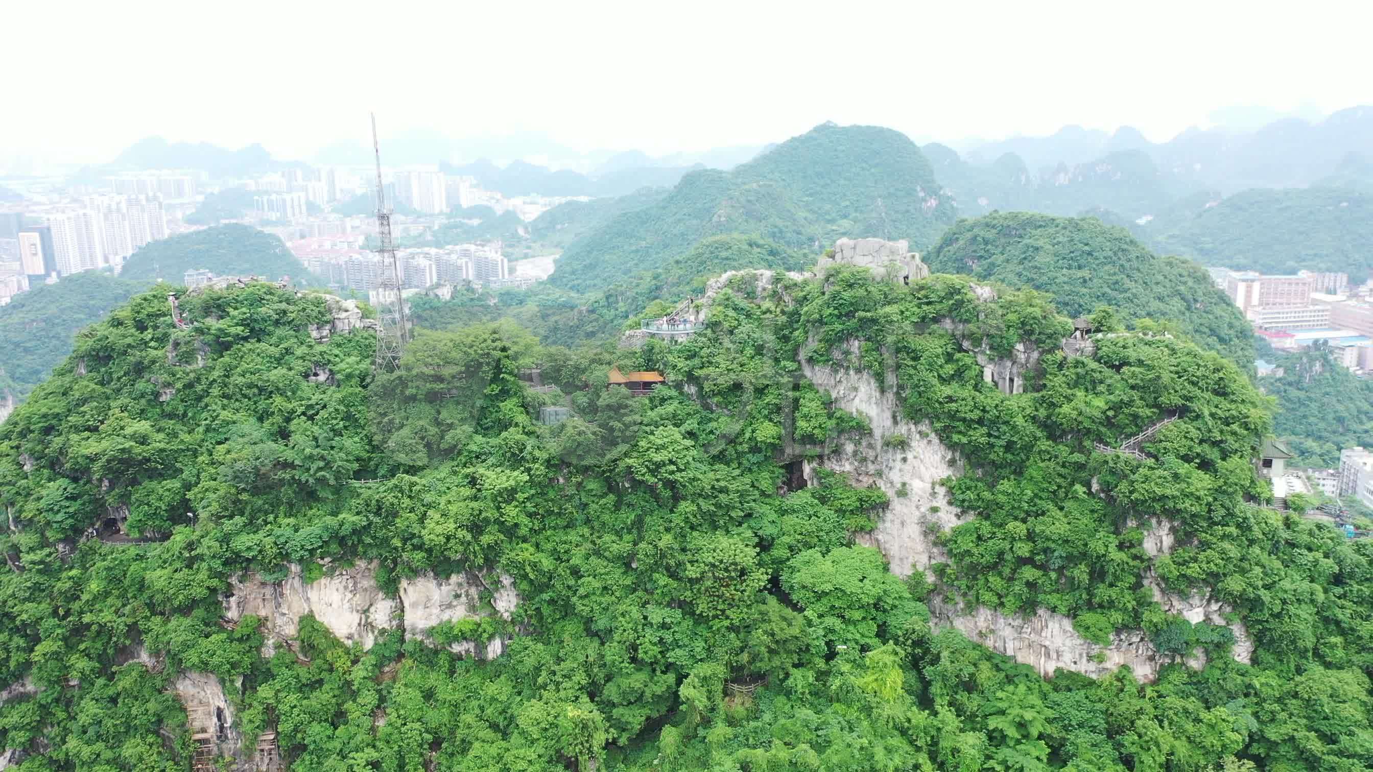 绿水青山鱼峰山柳州市山顶城市绿