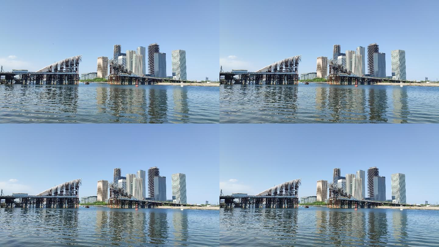 天津滨海新区海河上安阳桥景色