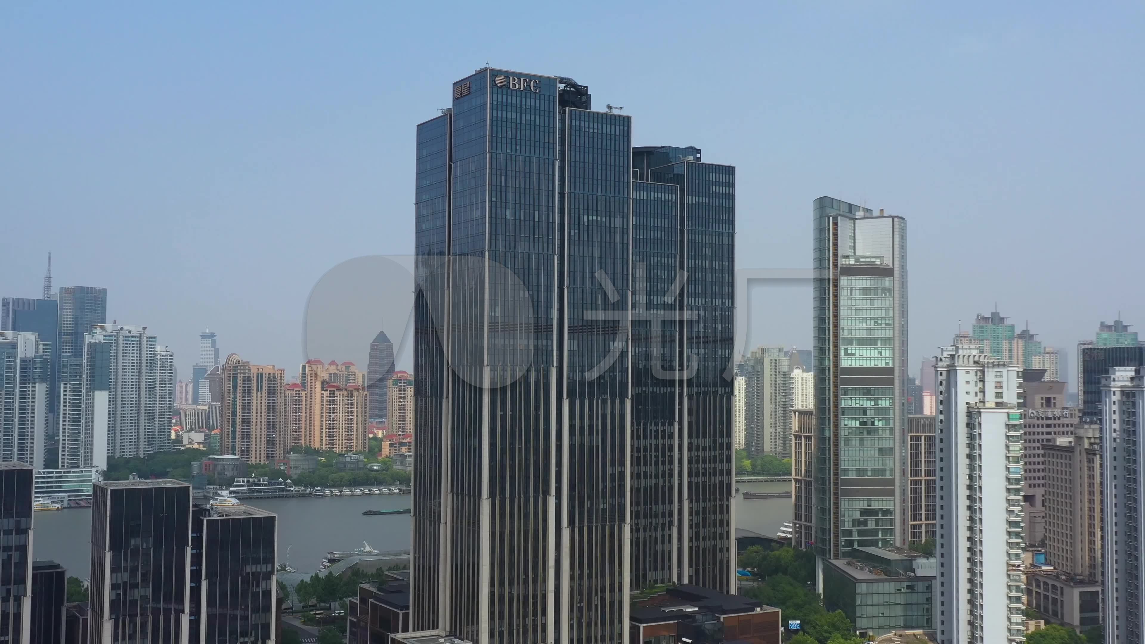 上海外滩枫泾bfc外滩金融中心城市航拍_3840x2160_(:)