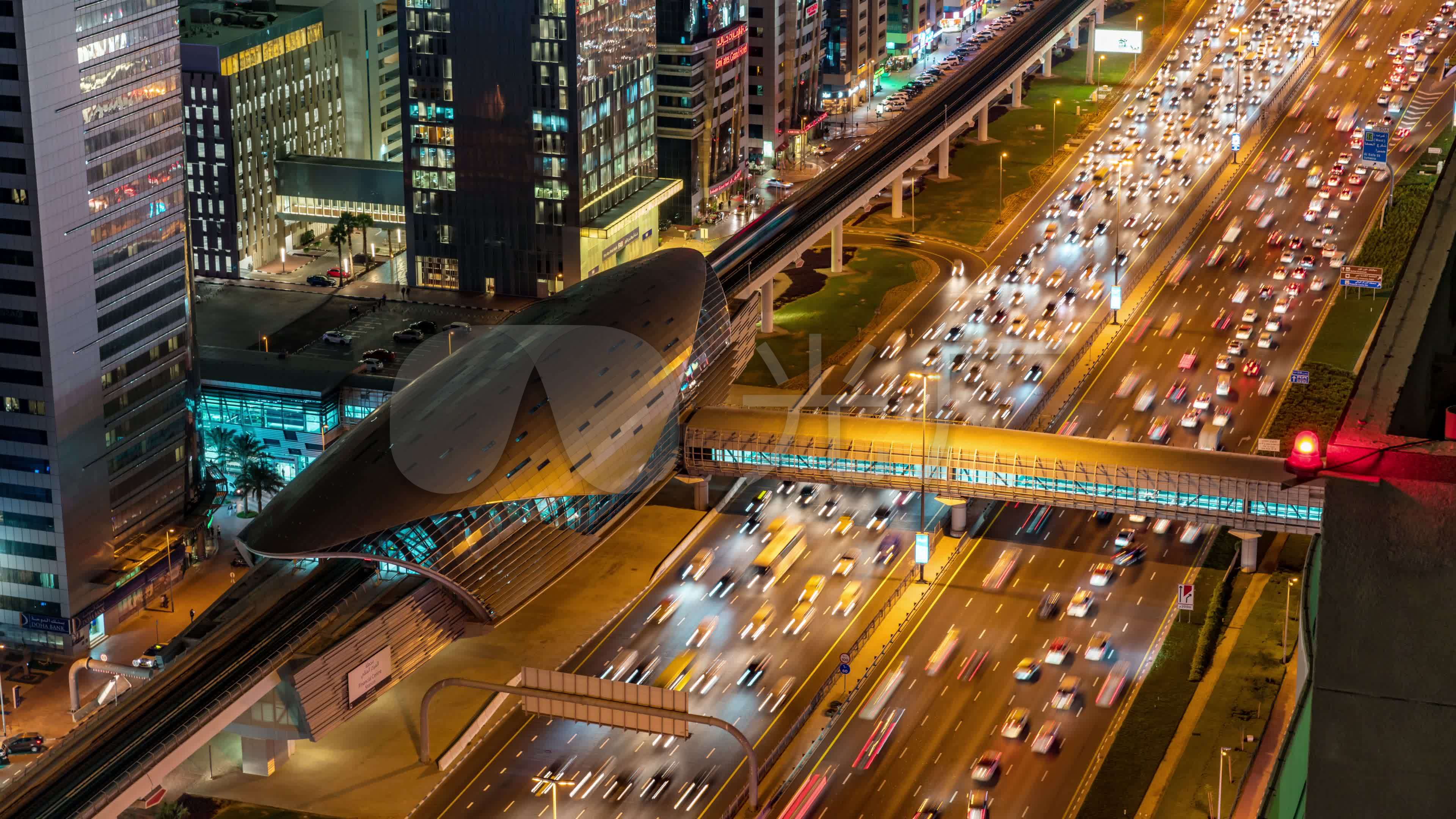 车水马龙的公路