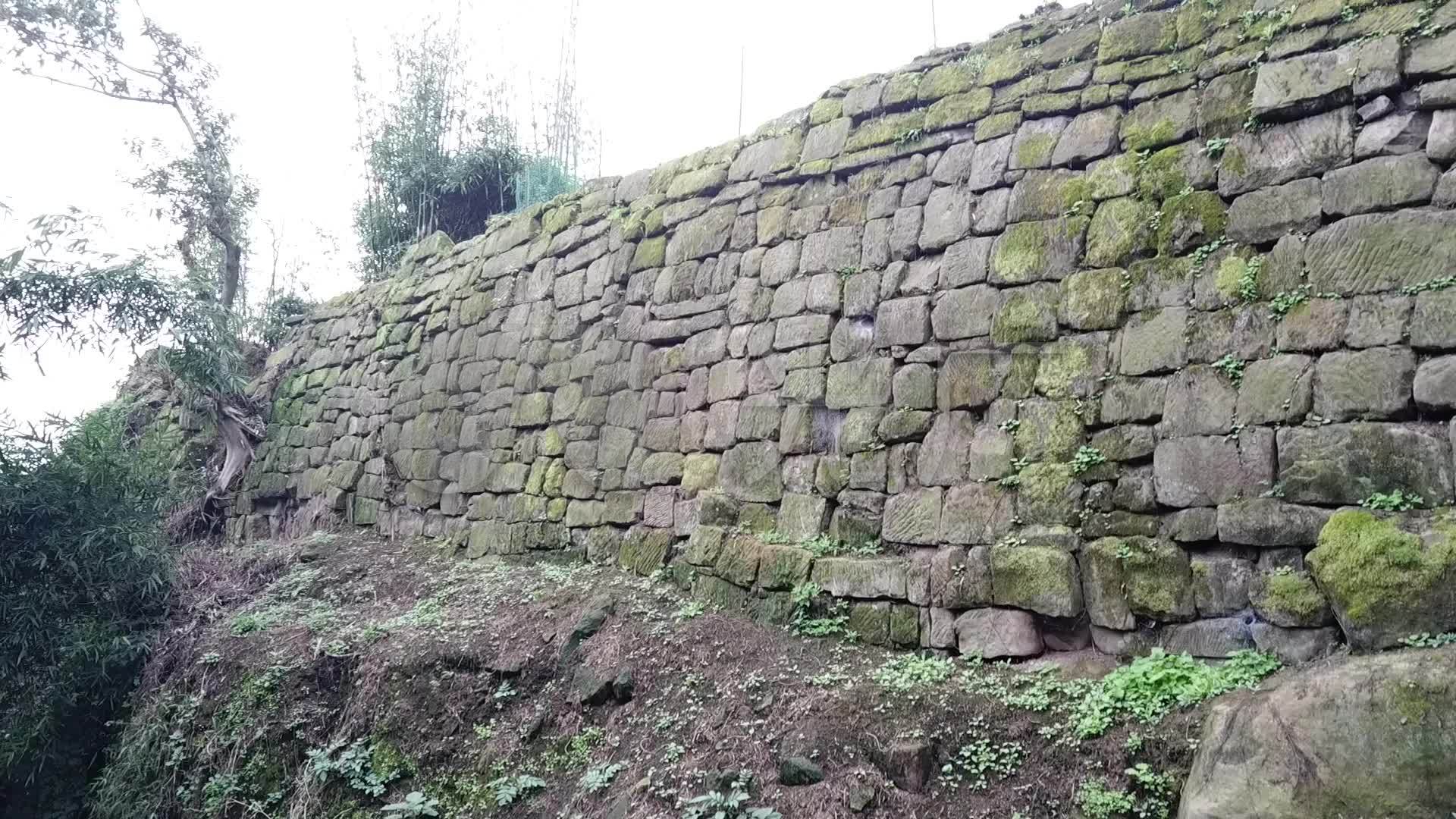 古代战争古城墙废墟石墙寨门城门遗址