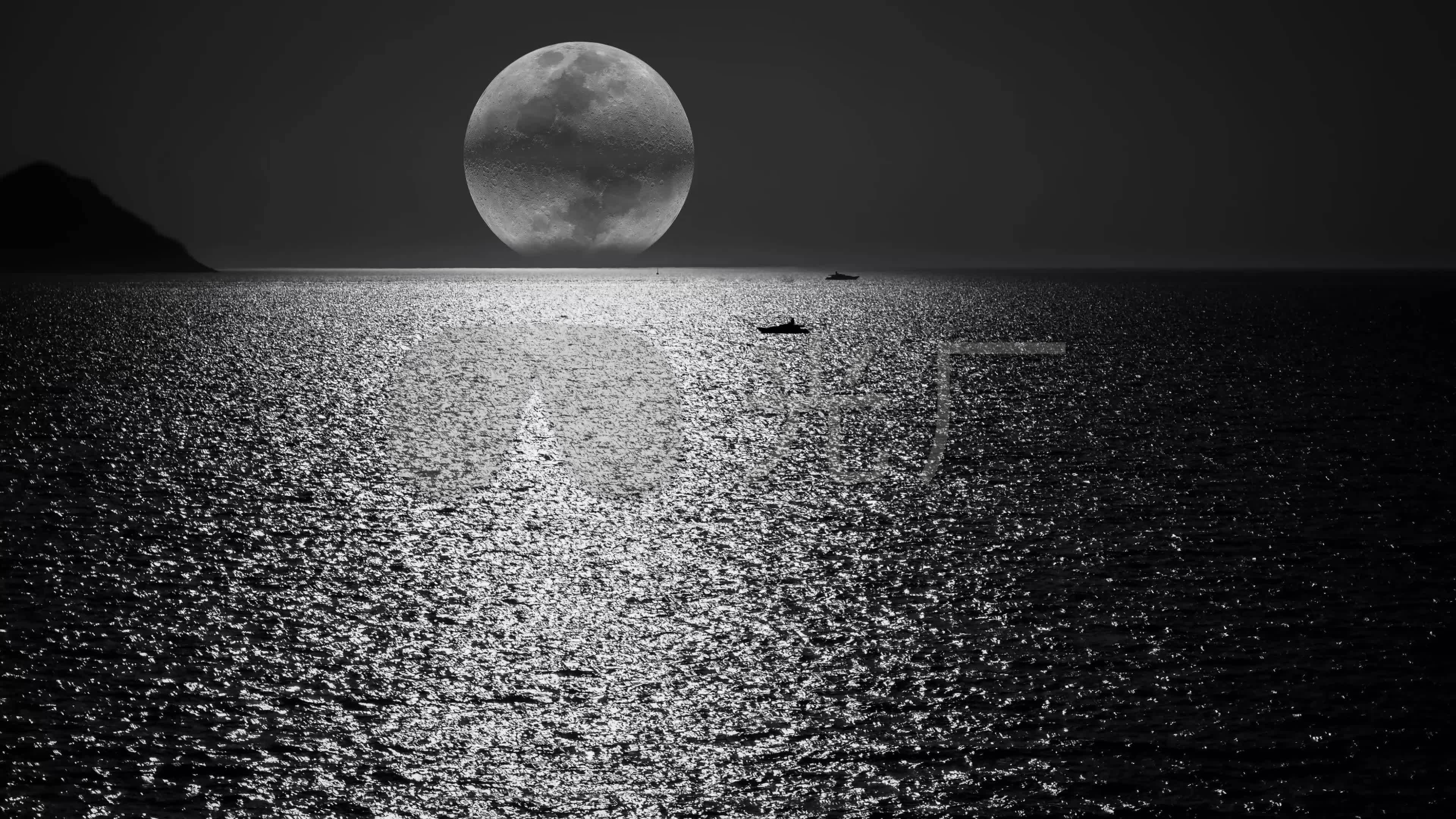 唯美夜晚海面月亮月光