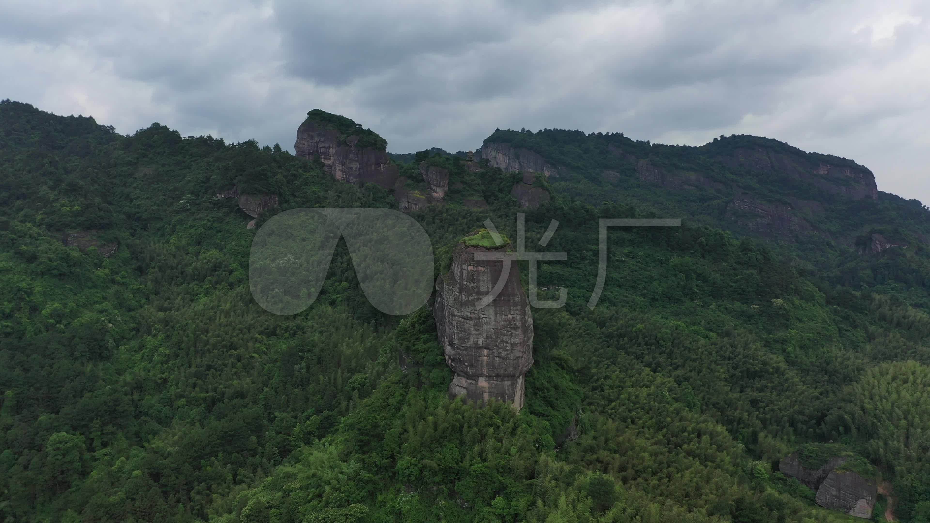 航拍湖南崀山丹霞地貌风景区