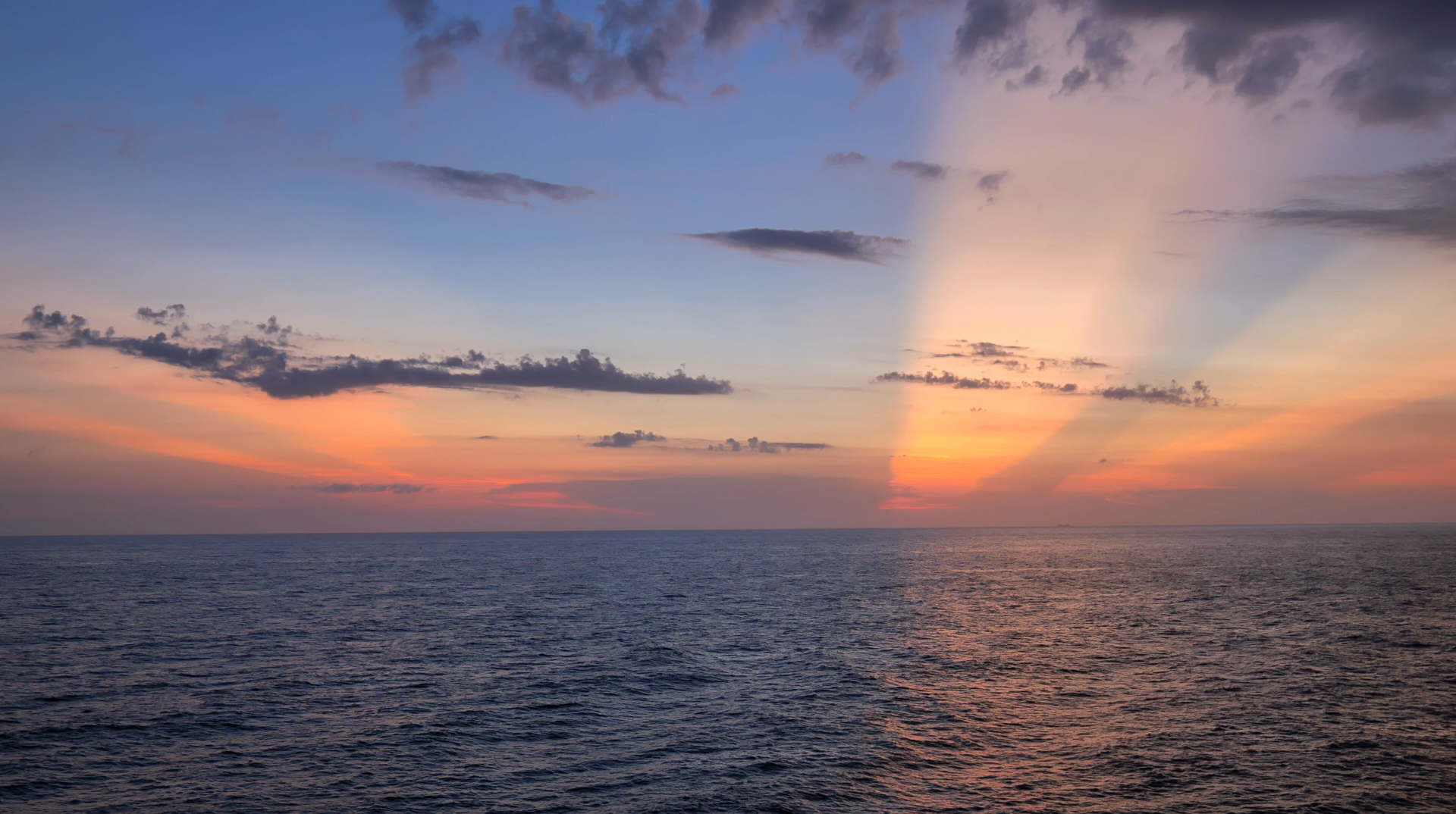 【4k】大海夕阳晚霞_3840x2160_高清视频素材下载(:)