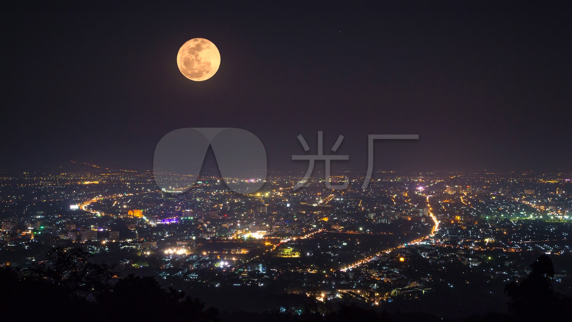 夜晚城市月亮慢慢升起圆月中秋月亮_1920x1080_高清