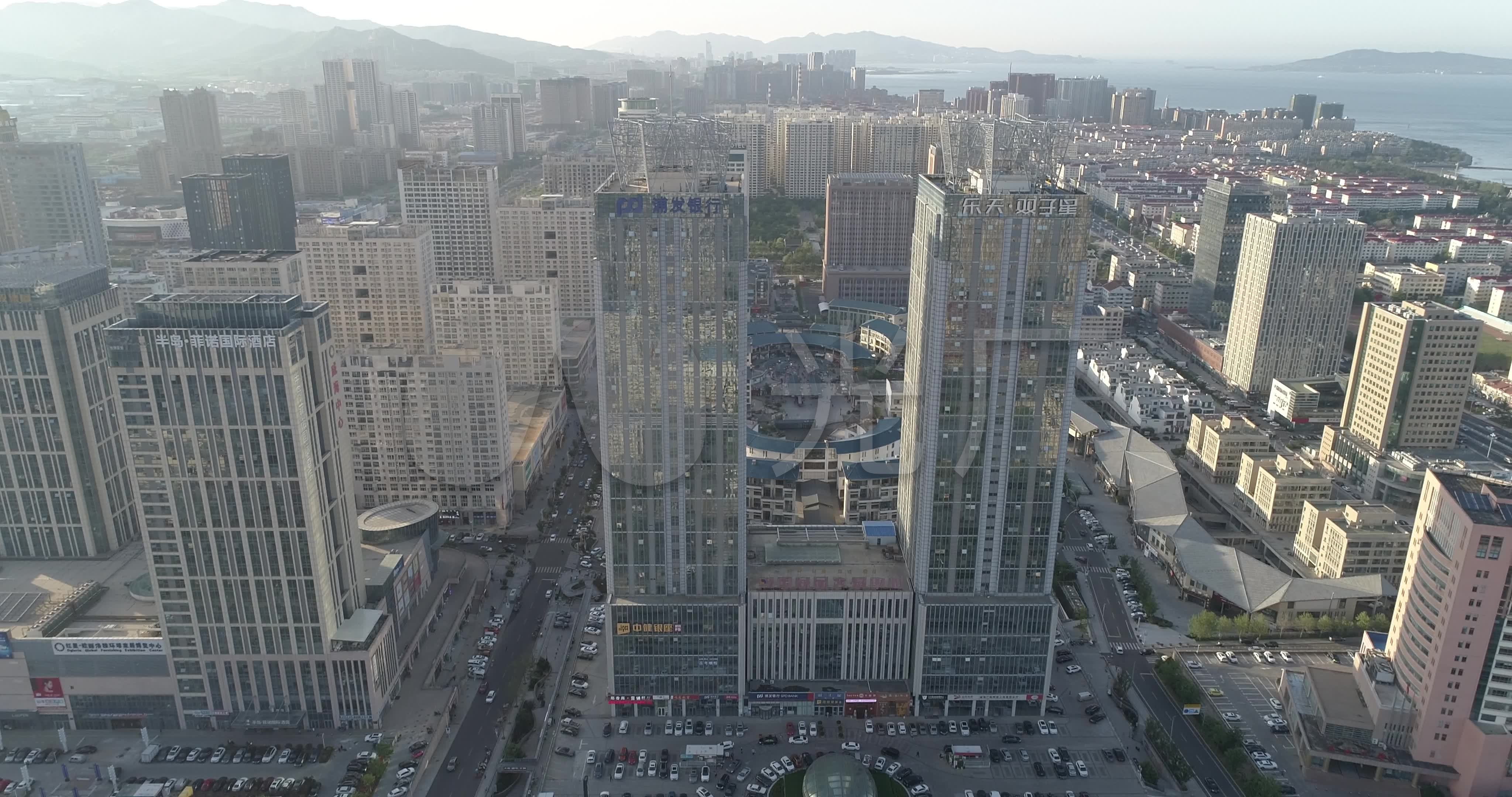 4k-航拍威海乐天双子星-最新版_4096x2160_高清视频素材下载(编号