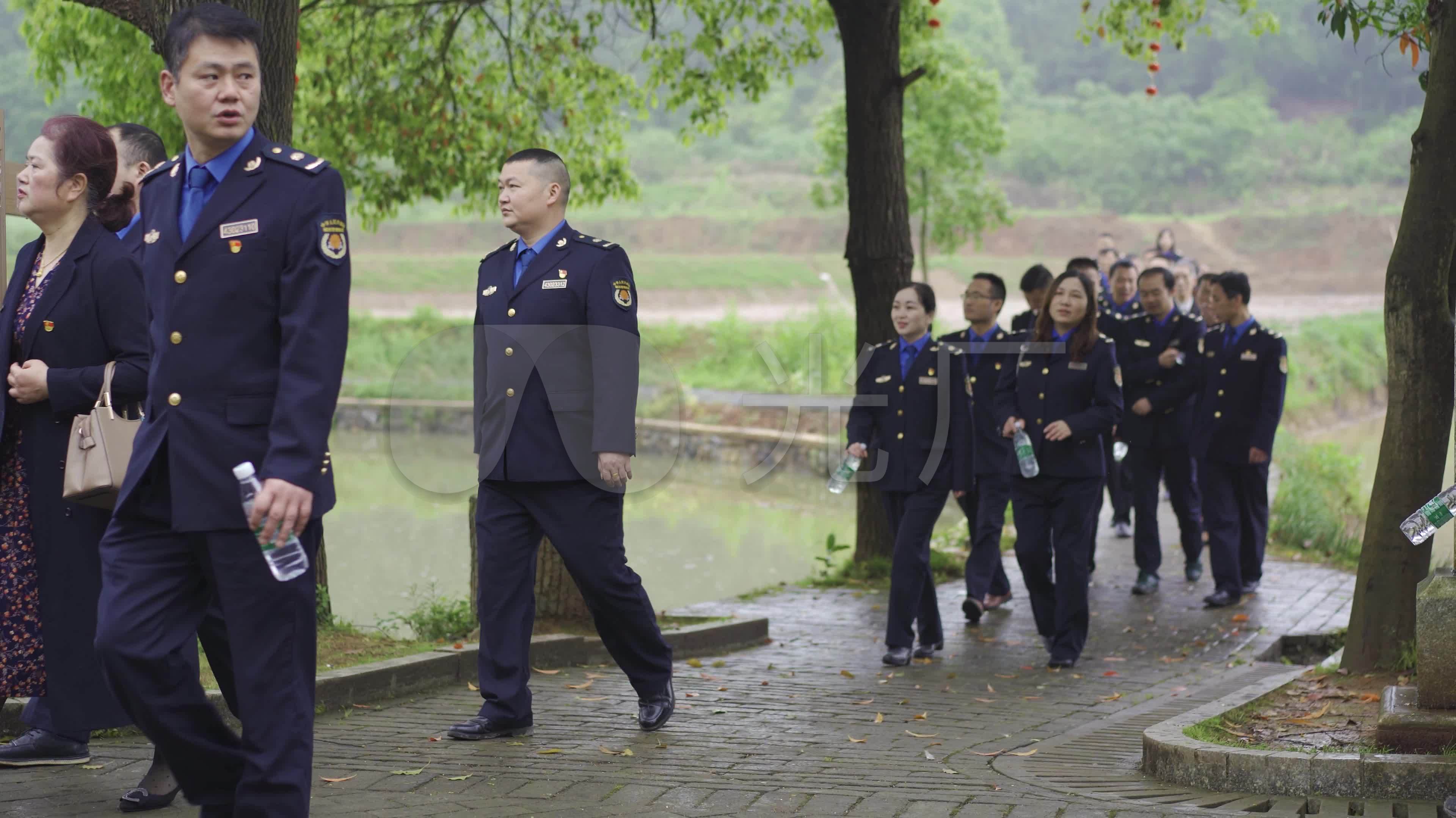 城管制服人群