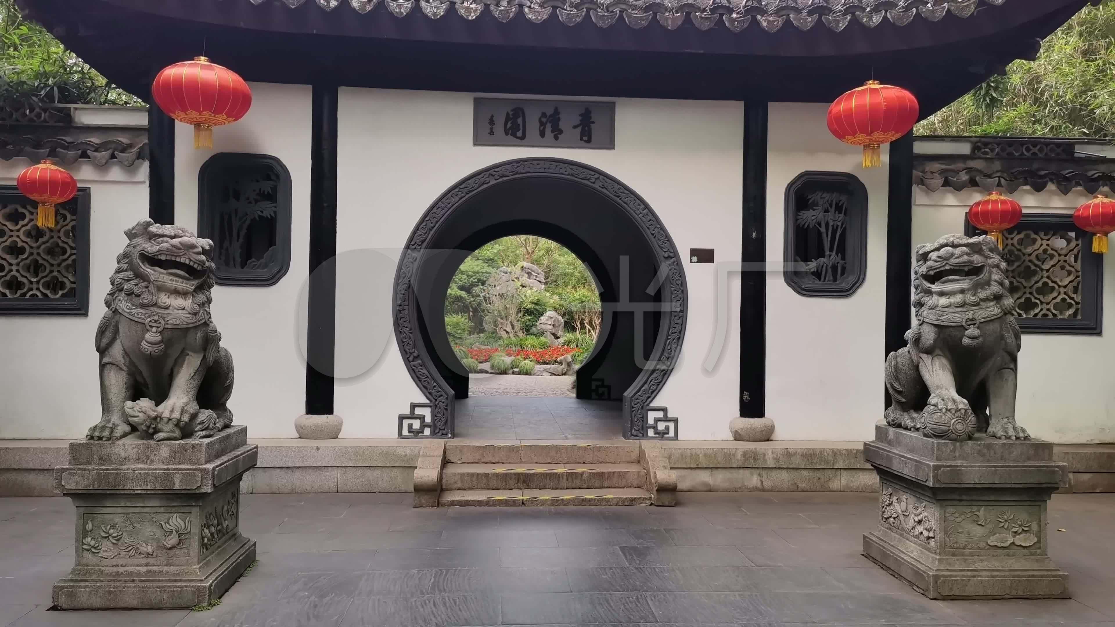 苏州园林假山湖水怪石上海园林古塔石碑大门