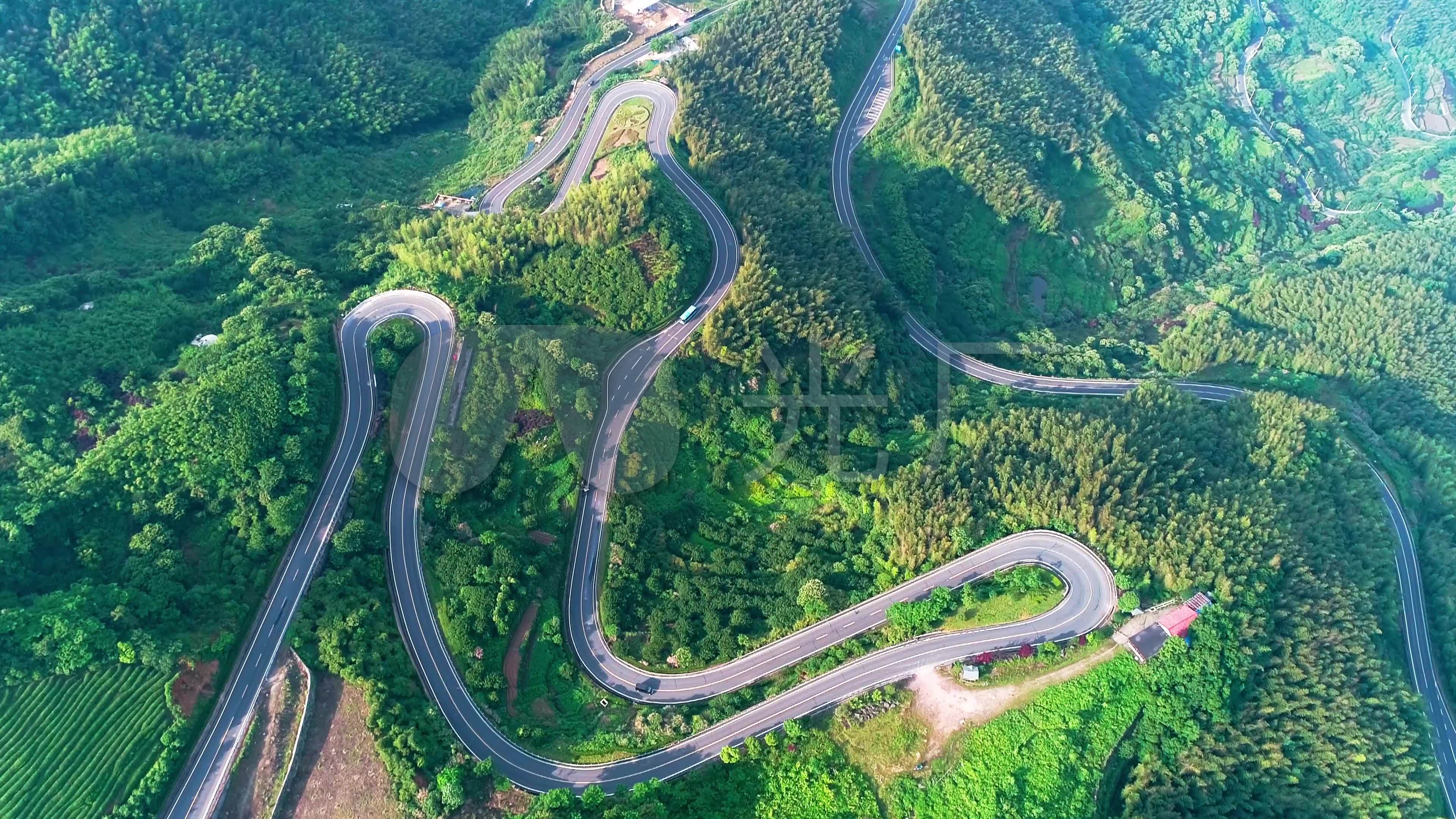 航拍浙江余姚四明山盘山公路_3840x2160_高清视频素材下载(编号
