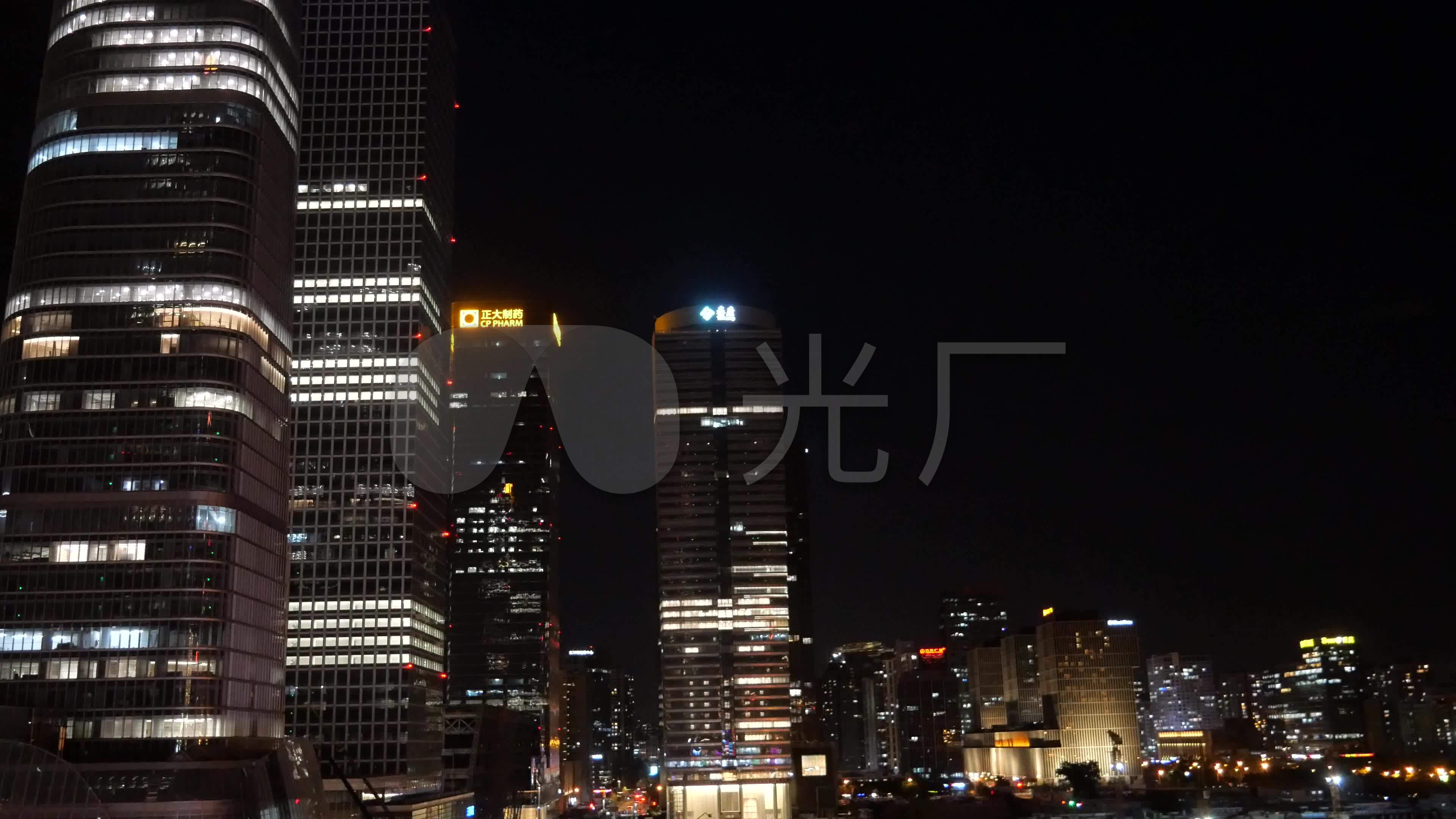 夜晚的写字楼